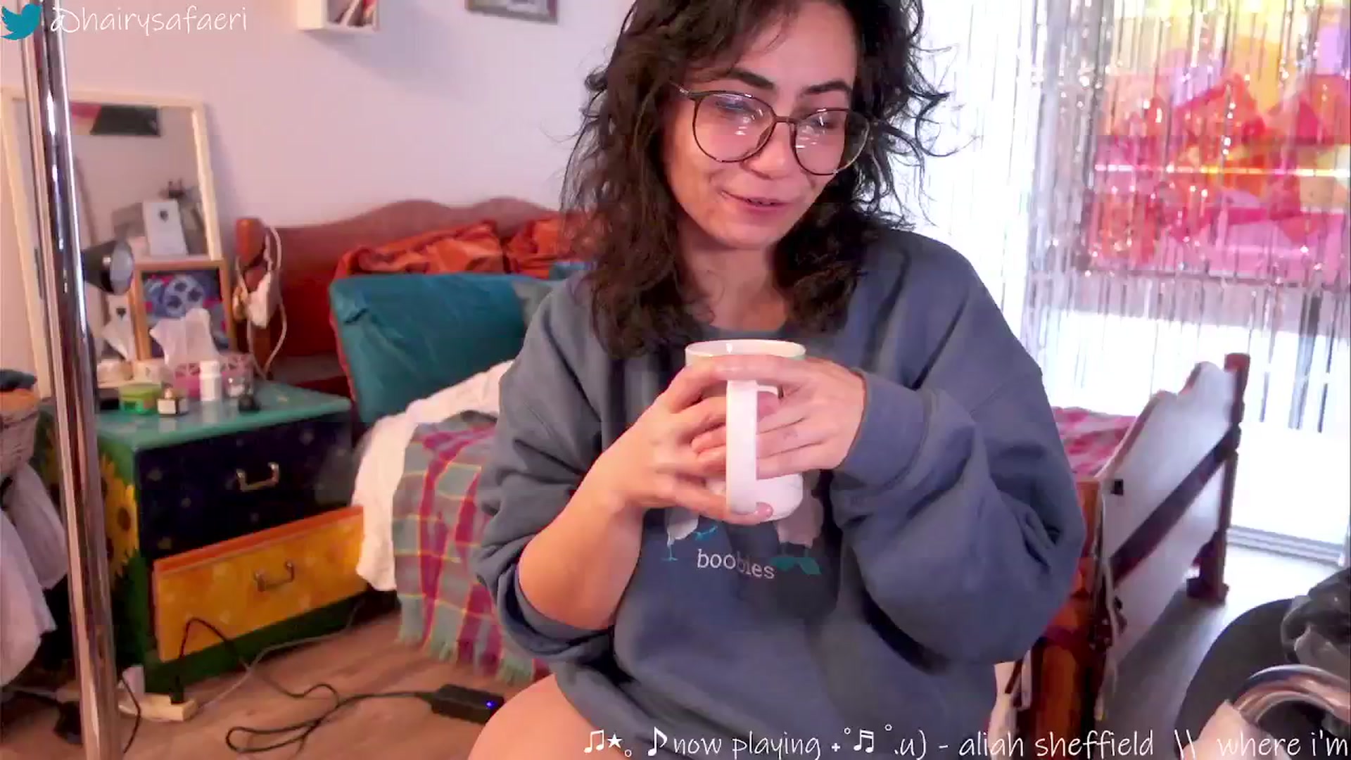 Gallery image thumbnail from HairySafaeri's myfreecams stream on, 11/21/2024, 17:43 image 5 of 20