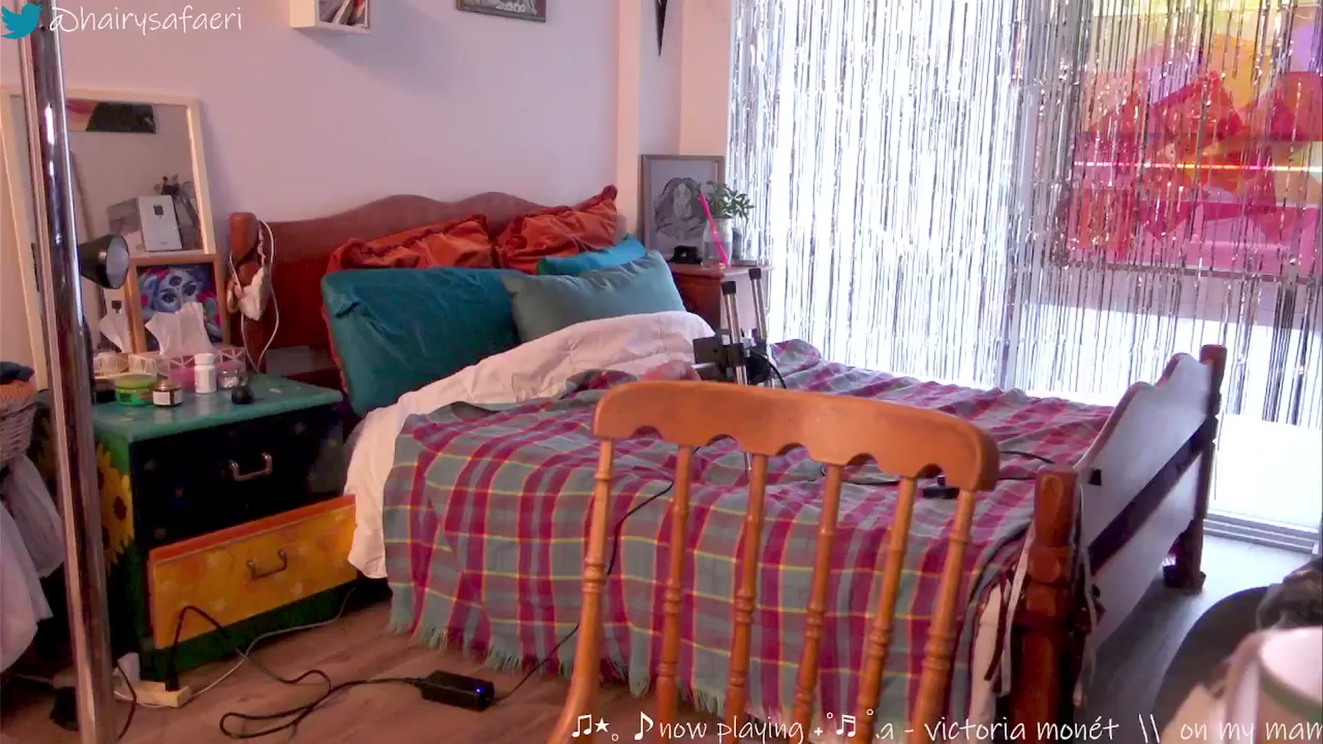 Gallery image thumbnail from HairySafaeri's myfreecams stream on, 11/21/2024, 17:43 image 3 of 20
