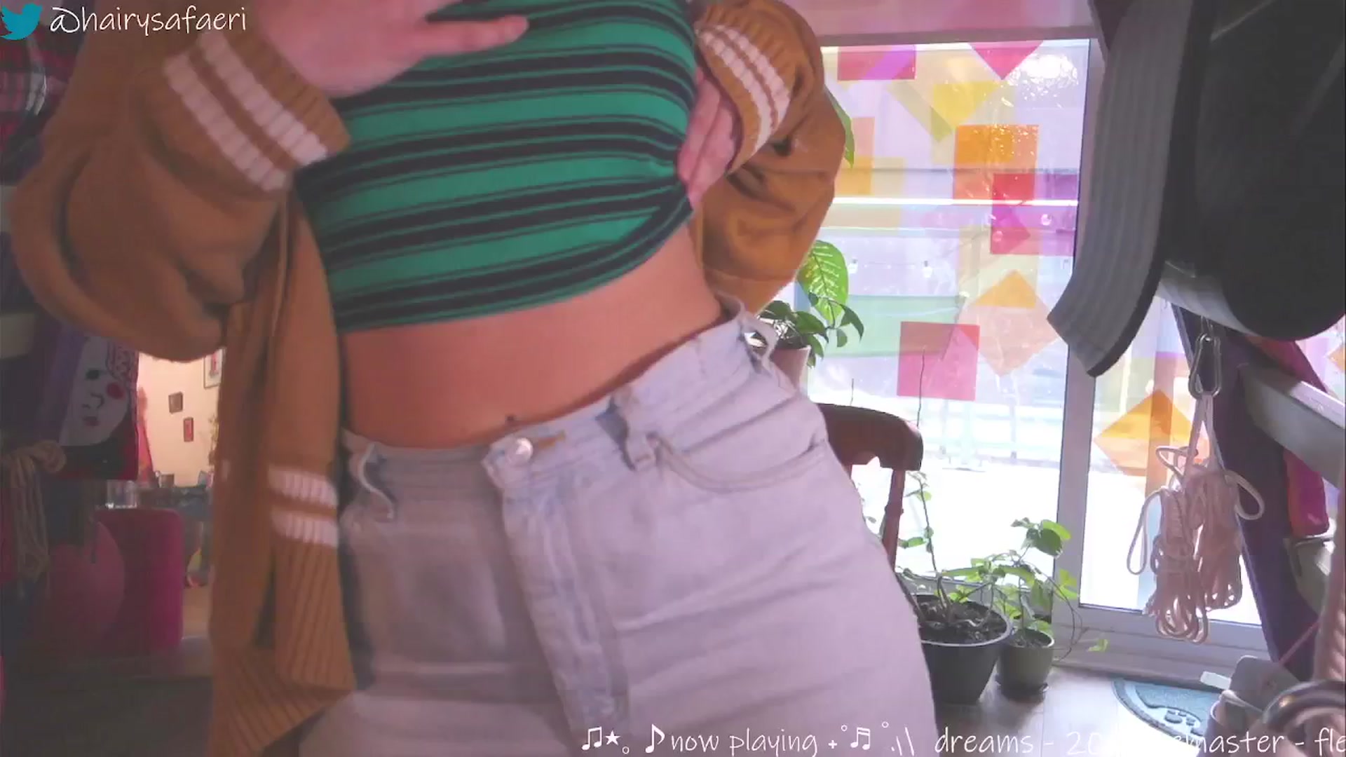 Gallery image thumbnail from HairySafaeri's myfreecams stream on, 11/26/2024, 18:56 image 17 of 20