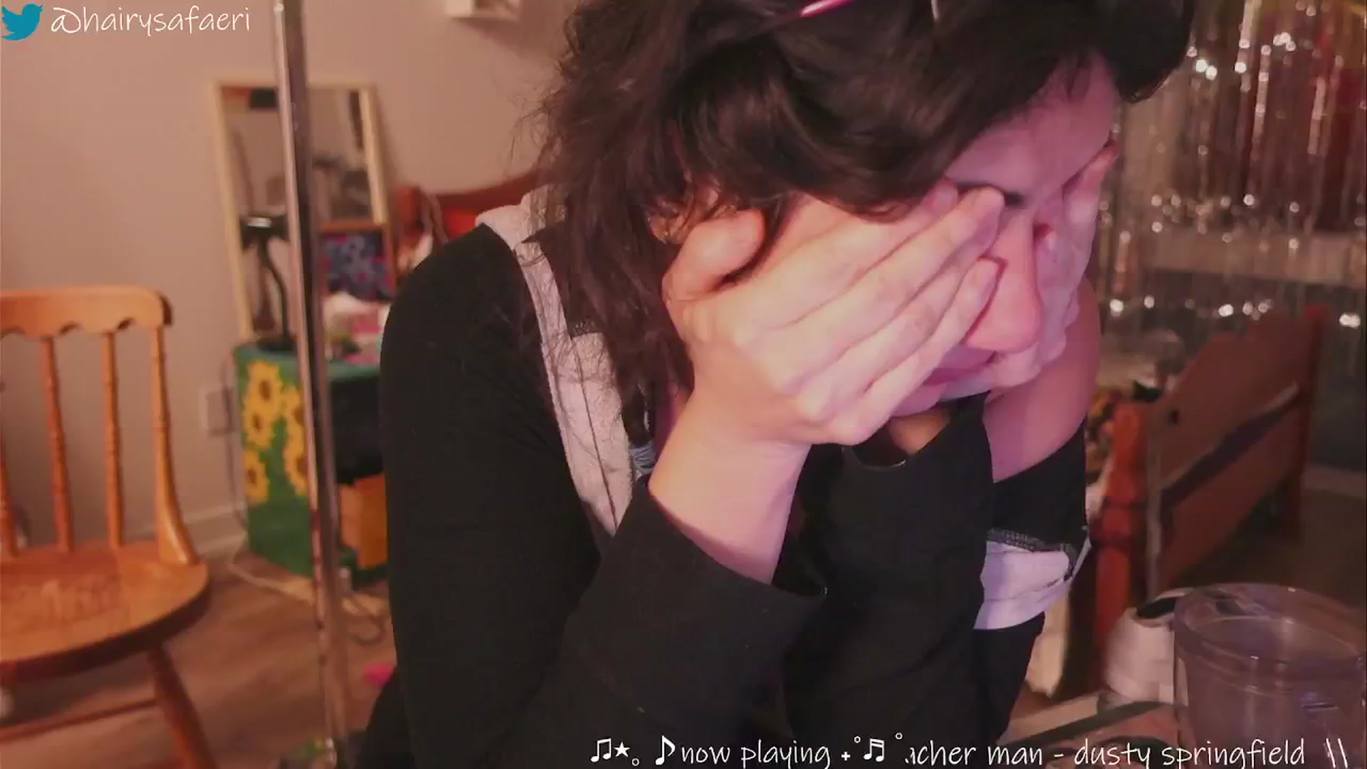 Gallery image thumbnail from HairySafaeri's myfreecams stream on, 11/27/2024, 02:38 image 8 of 20