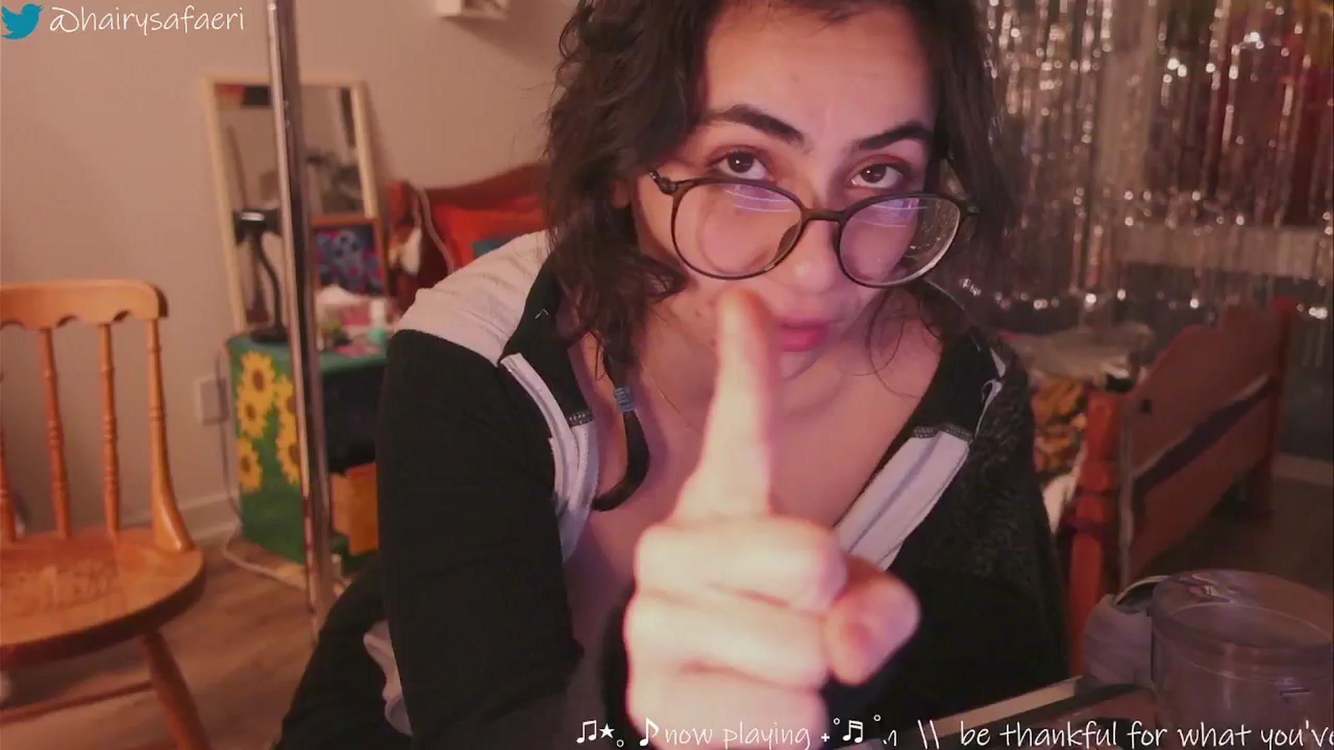 Gallery image thumbnail from HairySafaeri's myfreecams stream on, 11/27/2024, 02:38 image 19 of 20