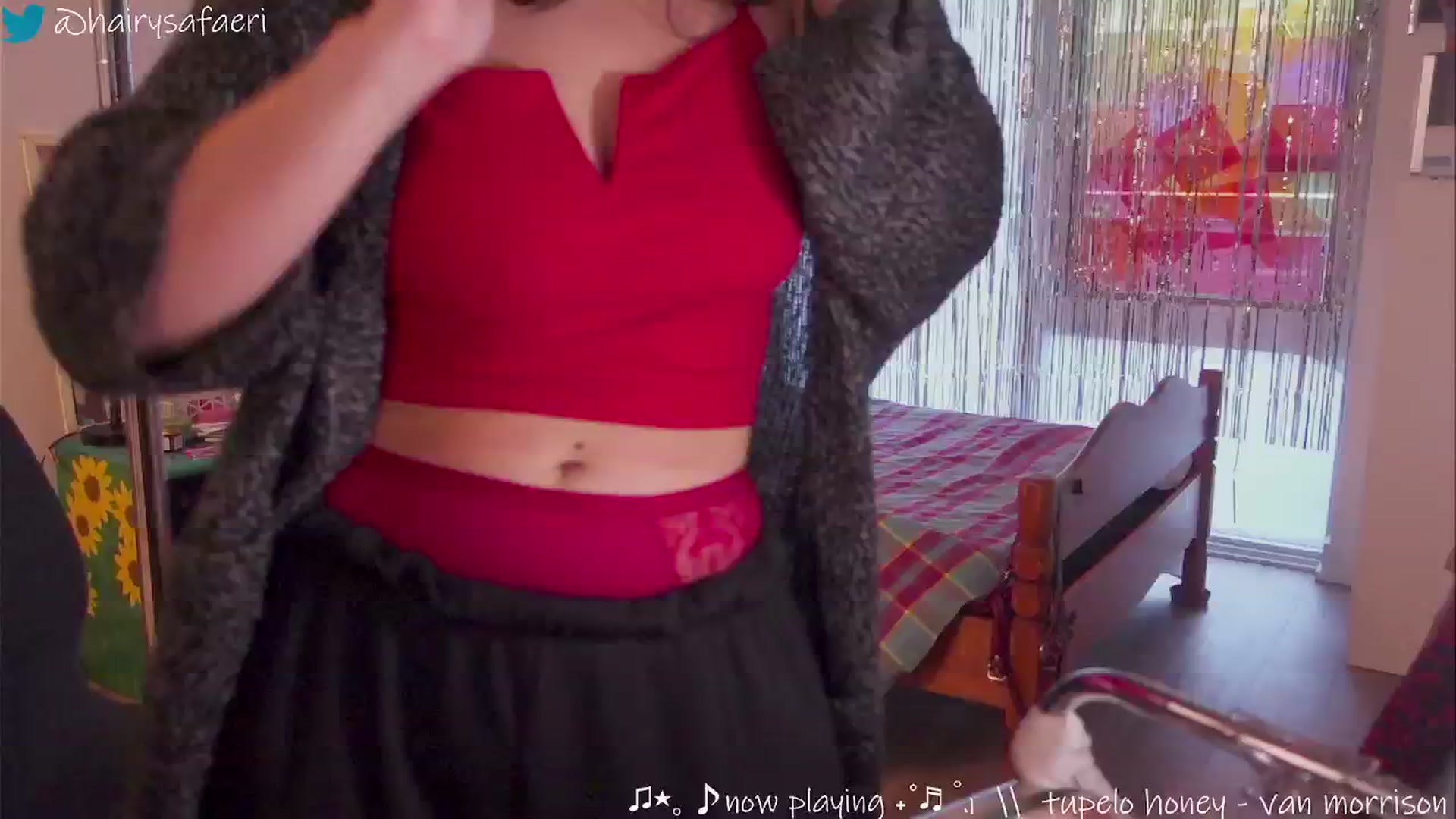 Gallery image thumbnail from HairySafaeri's myfreecams stream on, 11/28/2024, 21:15 image 9 of 20