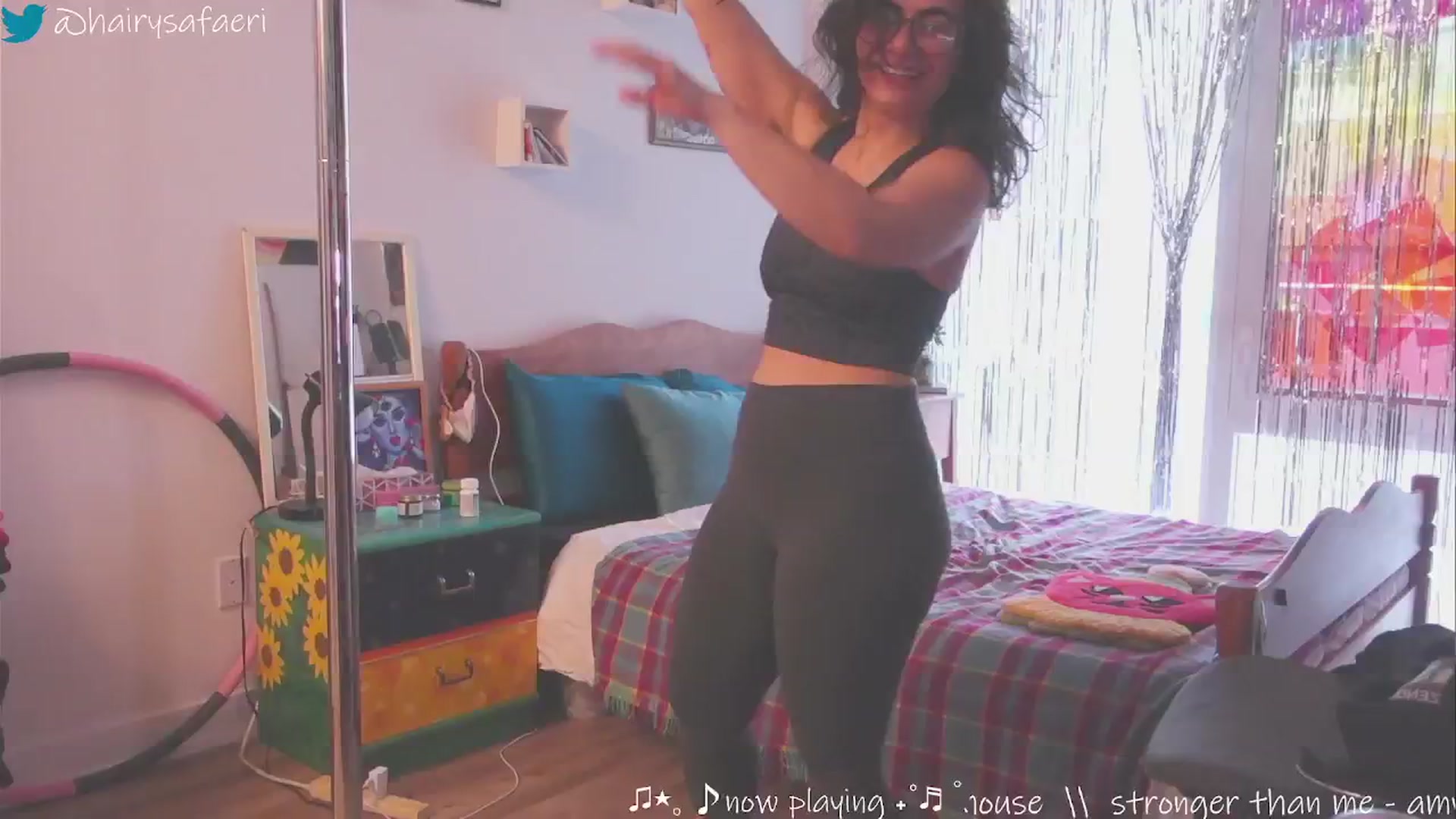 Gallery image thumbnail from HairySafaeri's myfreecams stream on, 12/05/2024, 18:44 image 20 of 20