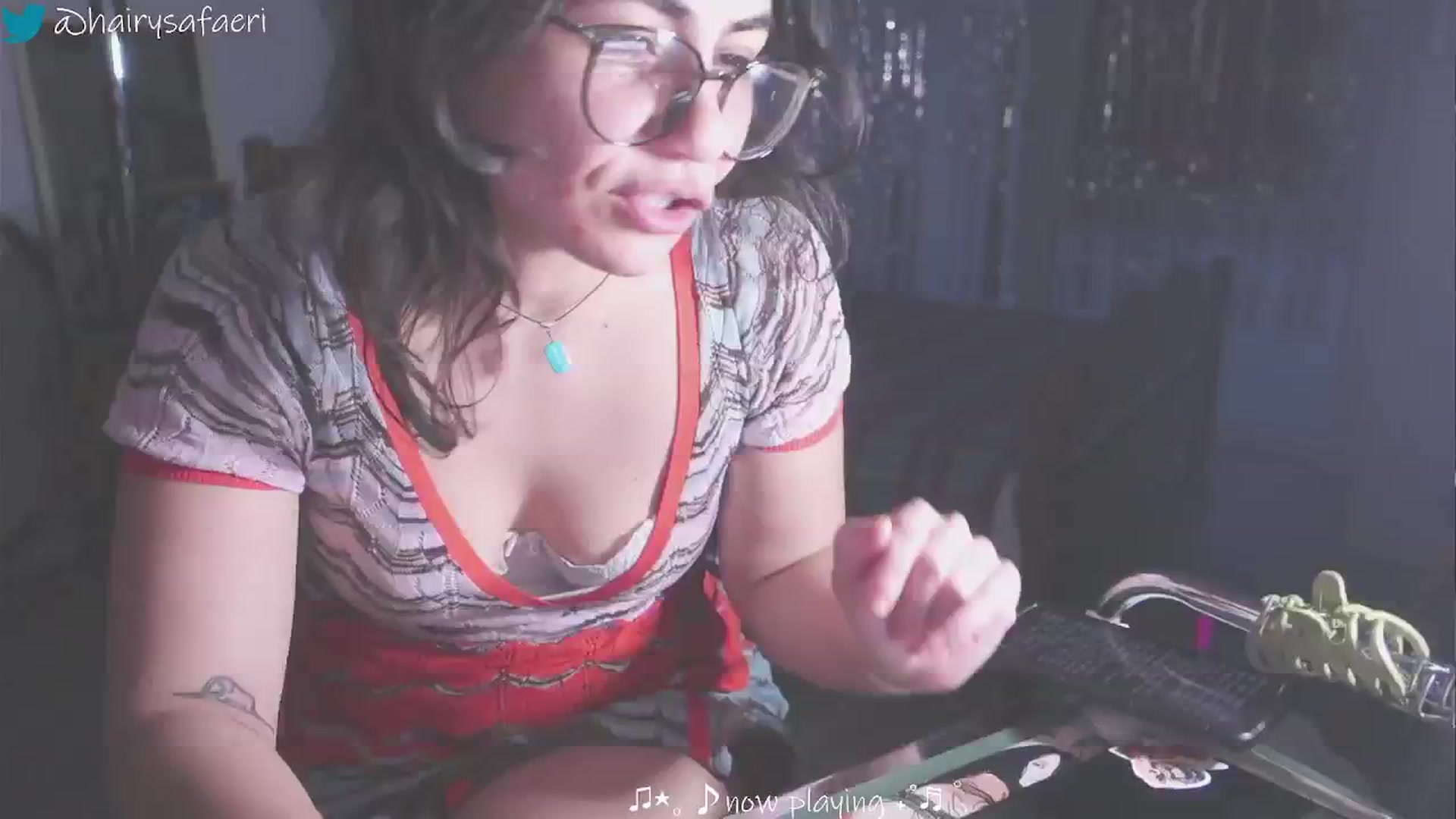 Gallery image thumbnail from HairySafaeri's myfreecams stream on, 12/06/2024, 23:08 image 15 of 20