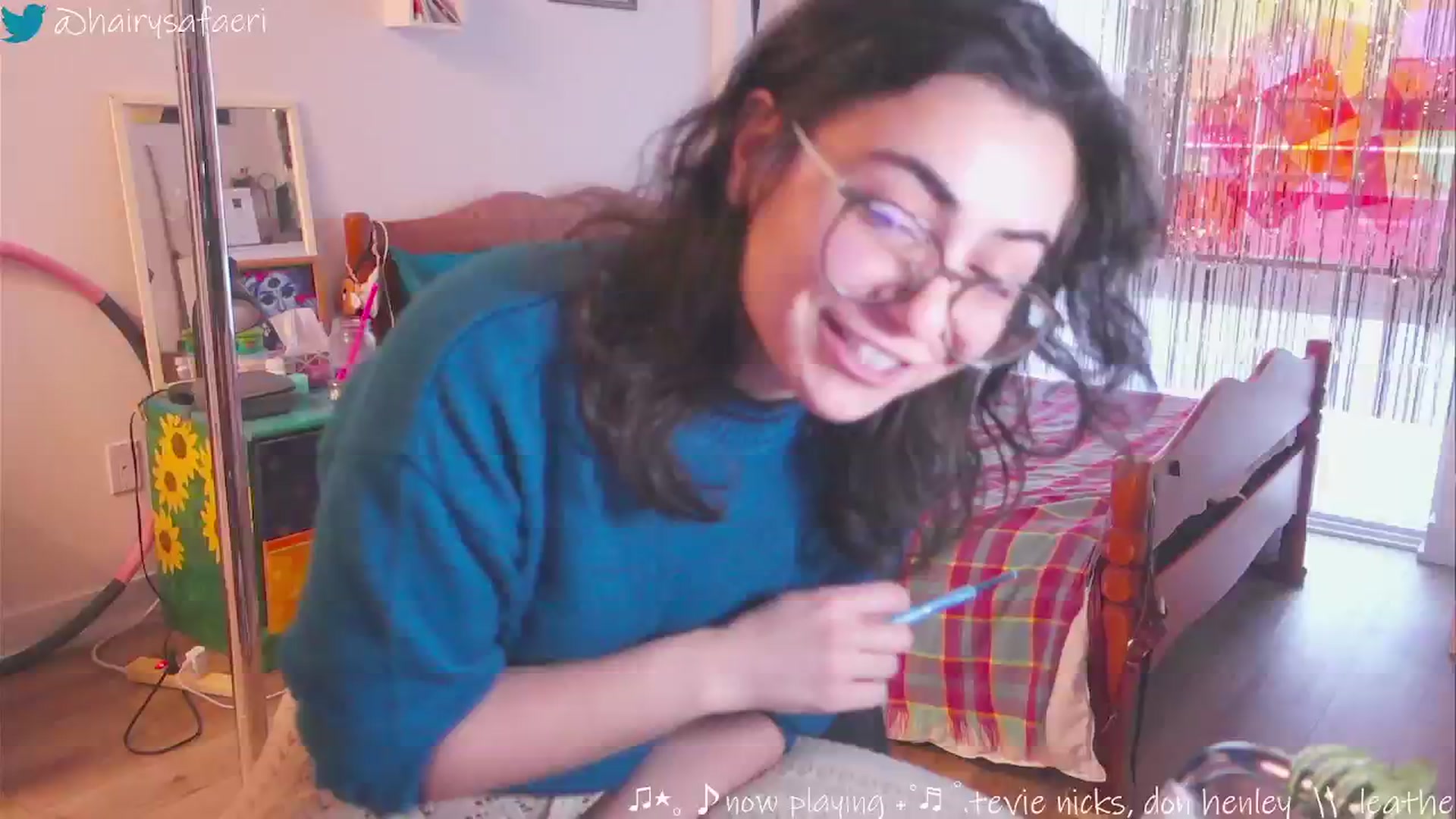 Gallery image thumbnail from HairySafaeri's myfreecams stream on, 12/10/2024, 21:46 image 9 of 20