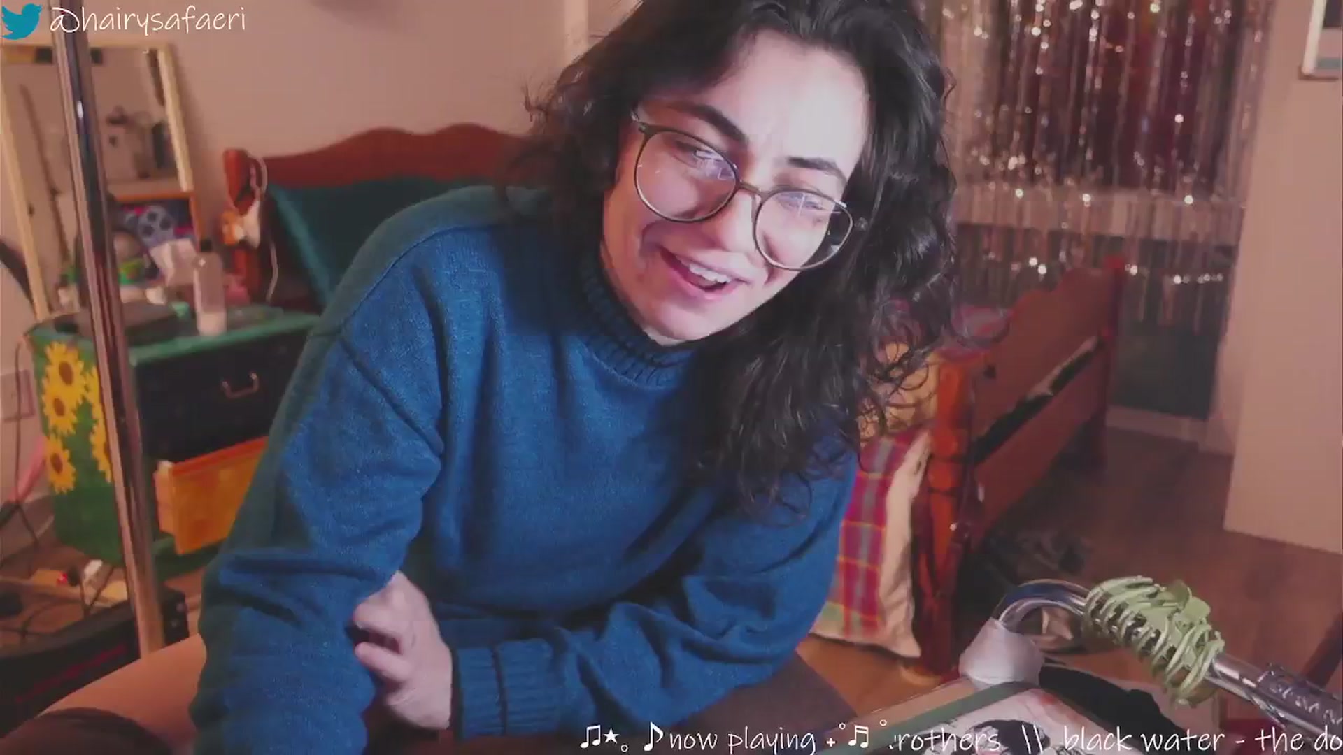 Gallery image thumbnail from HairySafaeri's myfreecams stream on, 12/11/2024, 24:01 image 20 of 20