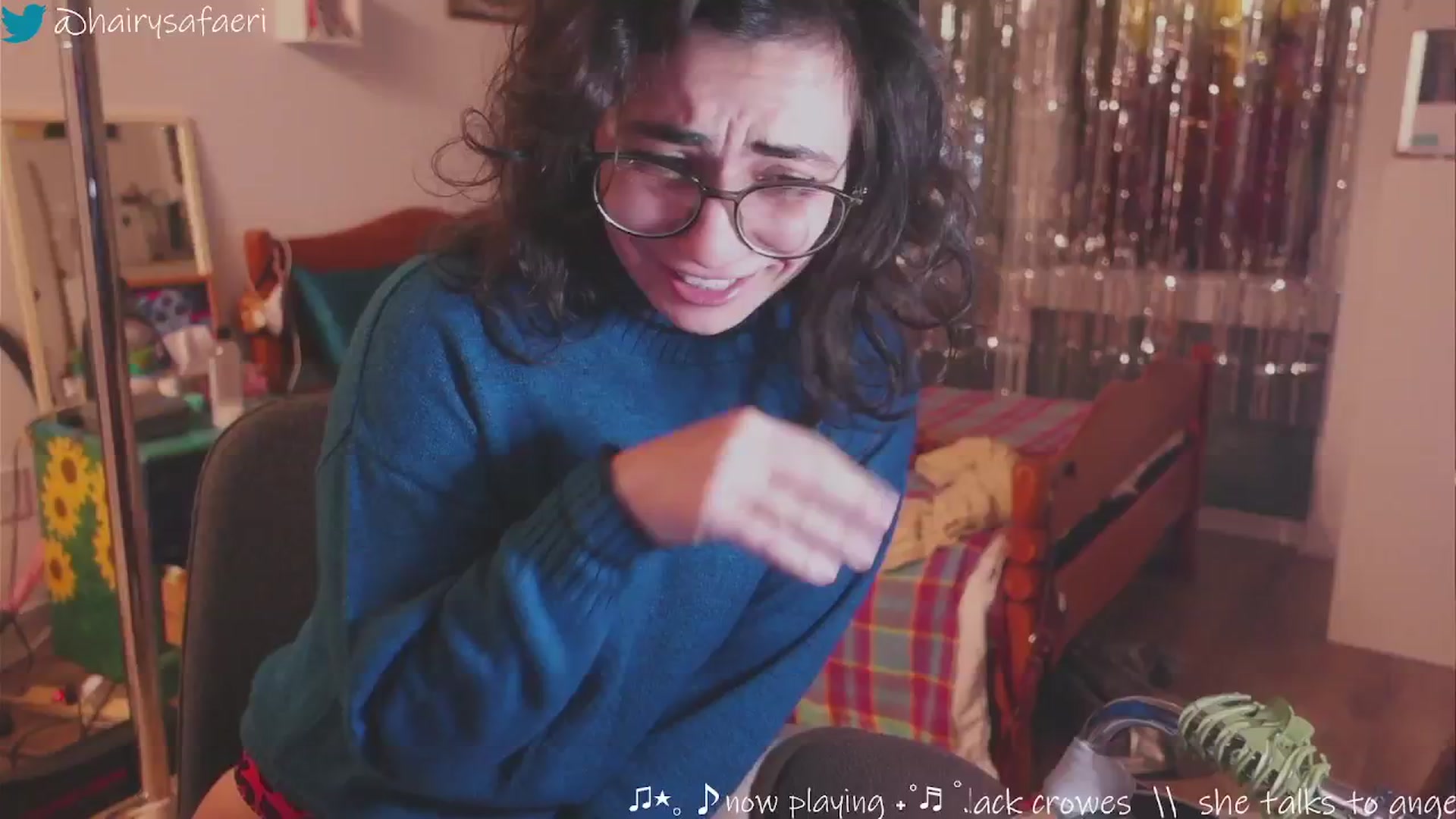 Gallery image thumbnail from HairySafaeri's myfreecams stream on, 12/11/2024, 24:01 image 10 of 20