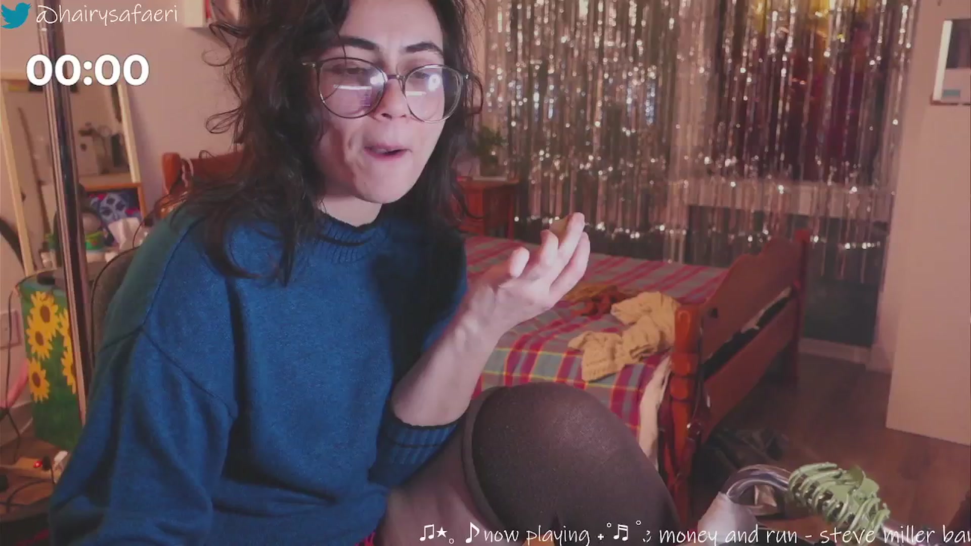Gallery image thumbnail from HairySafaeri's myfreecams stream on, 12/11/2024, 24:01 image 7 of 20