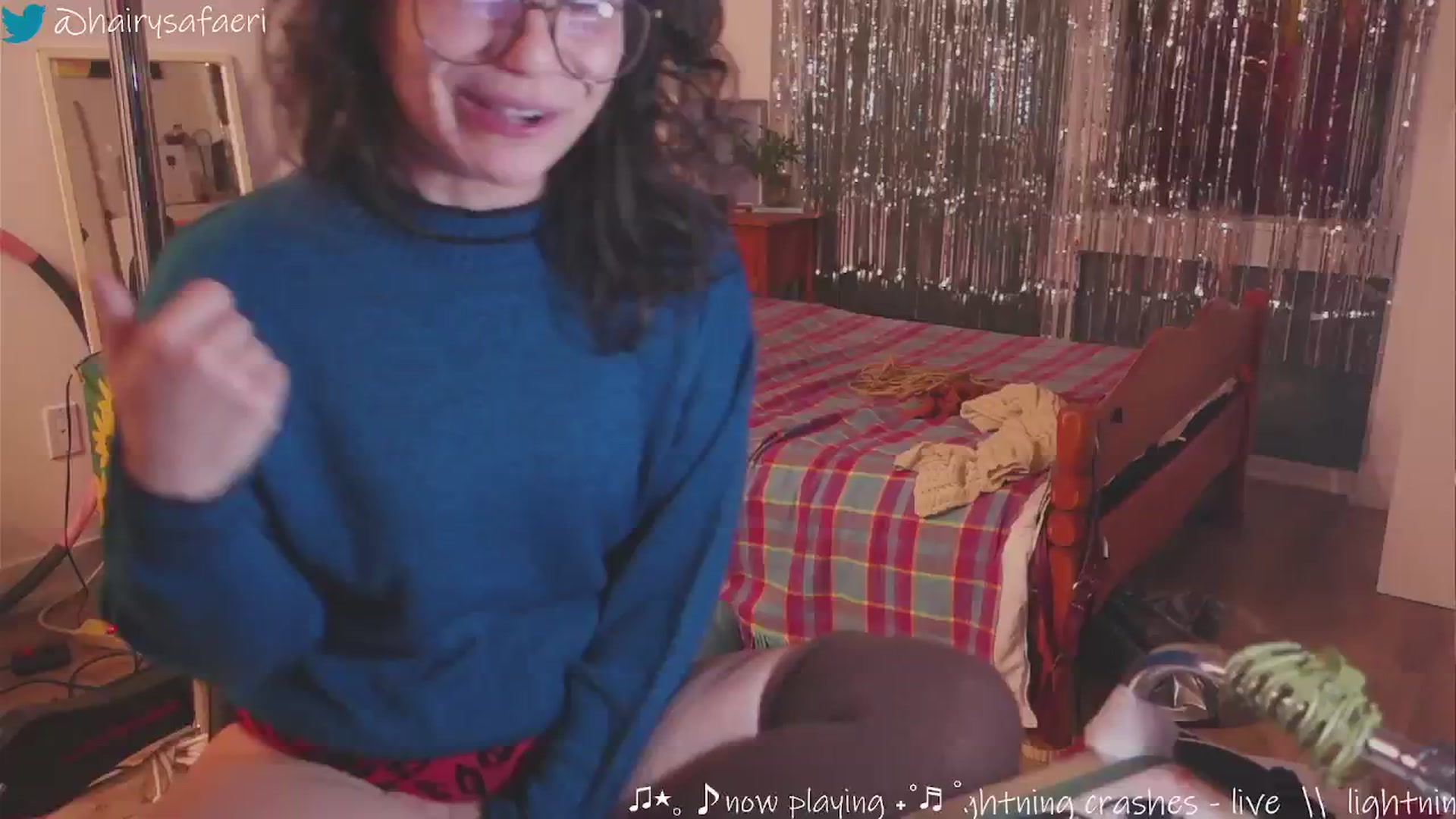 Gallery image thumbnail from HairySafaeri's myfreecams stream on, 12/11/2024, 24:01 image 15 of 20