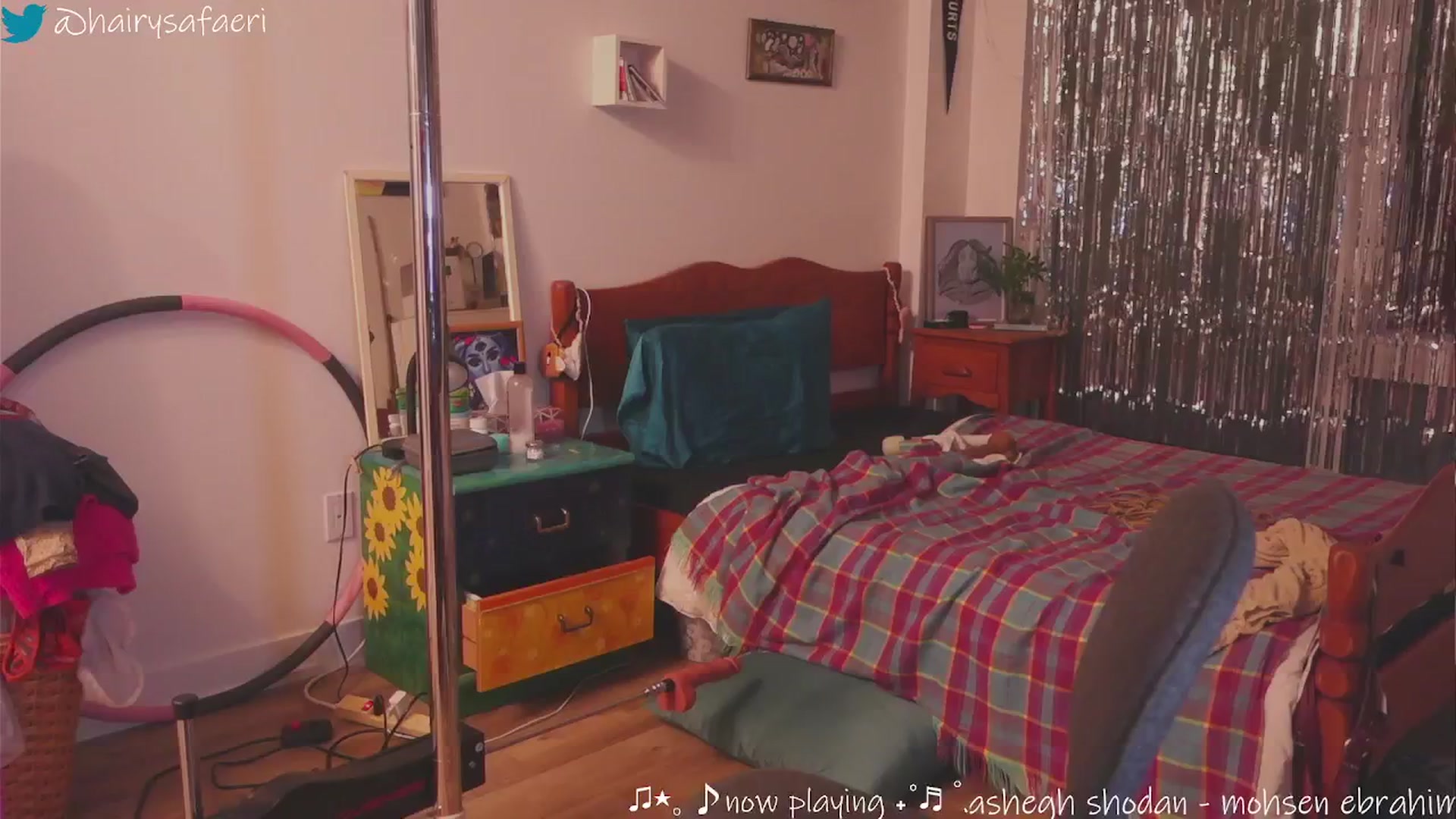 Gallery image thumbnail from HairySafaeri's myfreecams stream on, 12/11/2024, 02:41 image 3 of 20