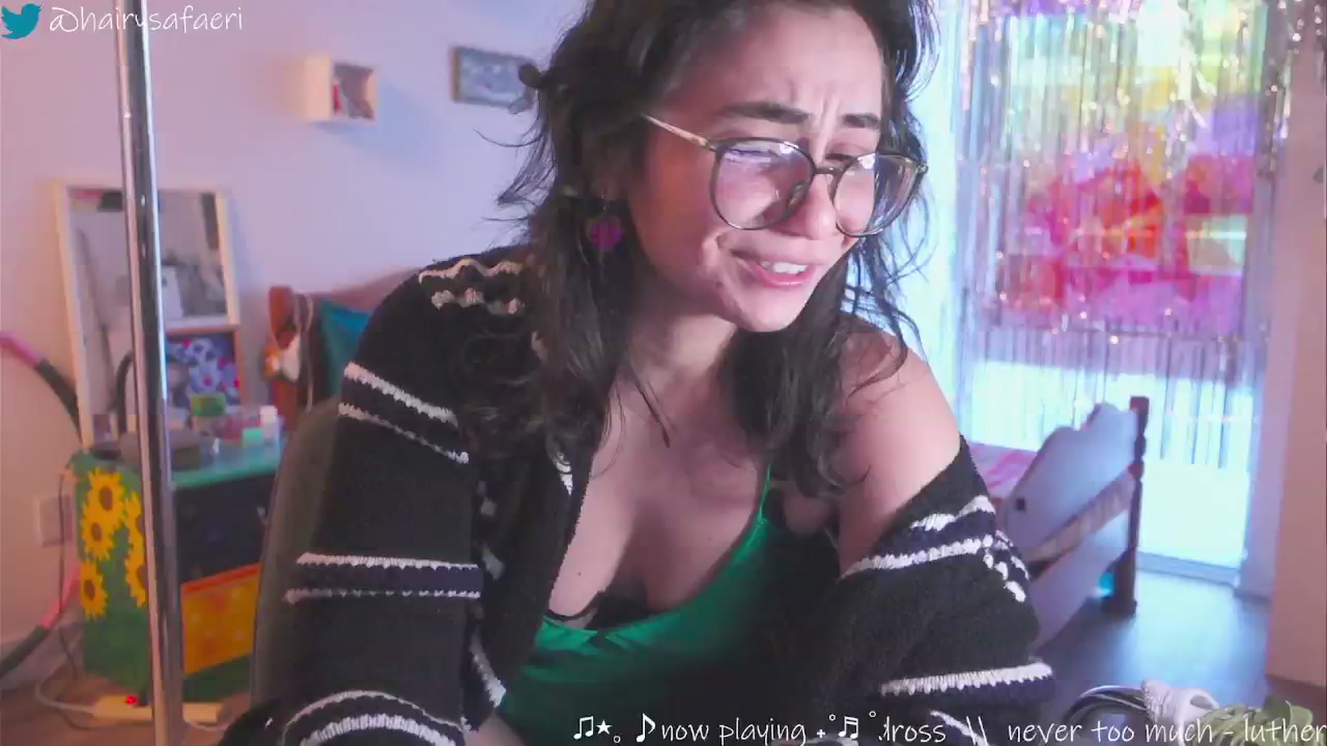 Gallery image thumbnail from HairySafaeri's myfreecams stream on, 12/13/2024, 19:26 image 5 of 20