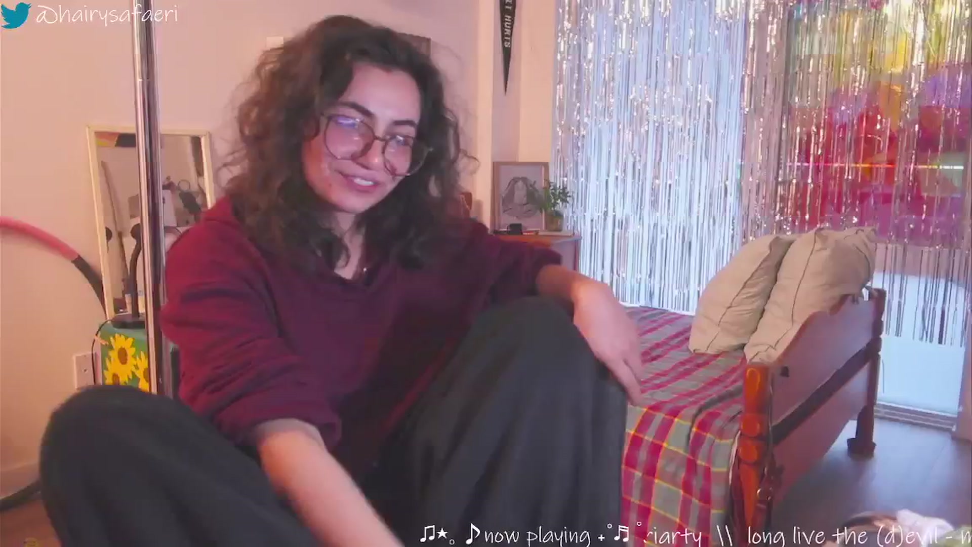 Gallery image thumbnail from HairySafaeri's myfreecams stream on, 12/16/2024, 21:32 image 4 of 20