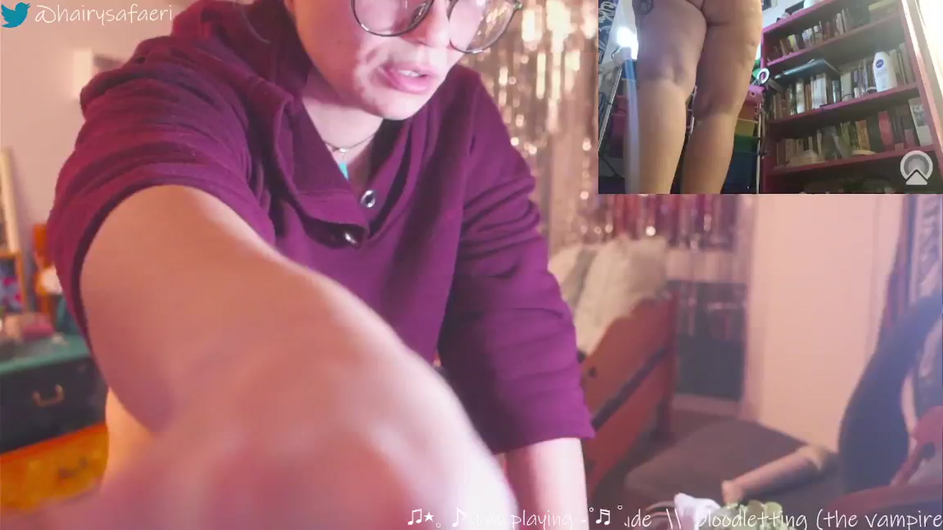 Gallery image thumbnail from HairySafaeri's myfreecams stream on, 12/16/2024, 23:26 image 11 of 20