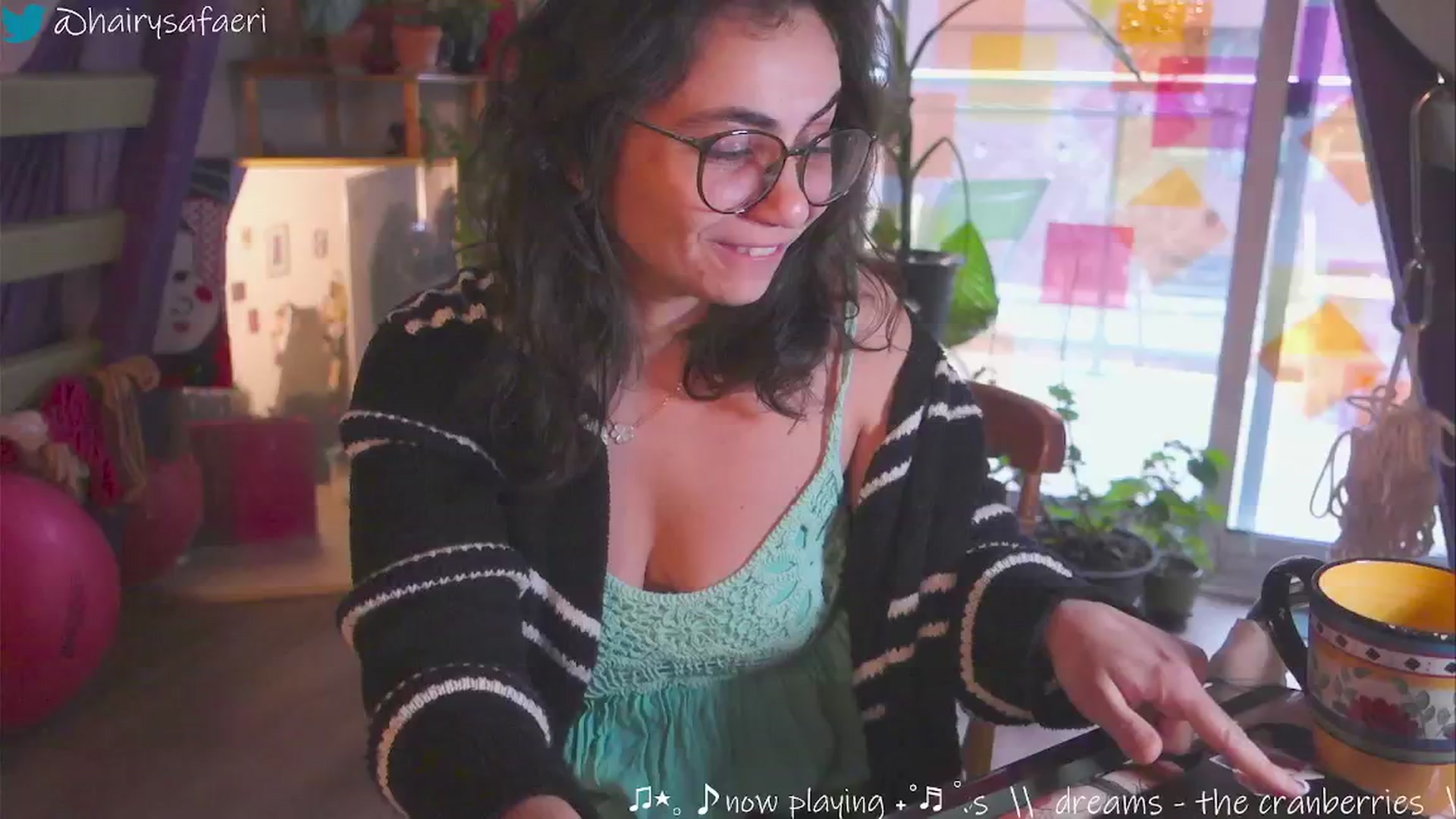 Gallery image thumbnail from HairySafaeri's myfreecams stream on, 12/17/2024, 16:41 image 2 of 20