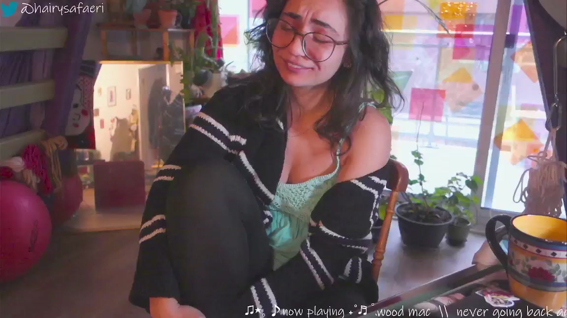 Gallery image thumbnail from HairySafaeri's myfreecams stream on, 12/17/2024, 16:41 image 16 of 20