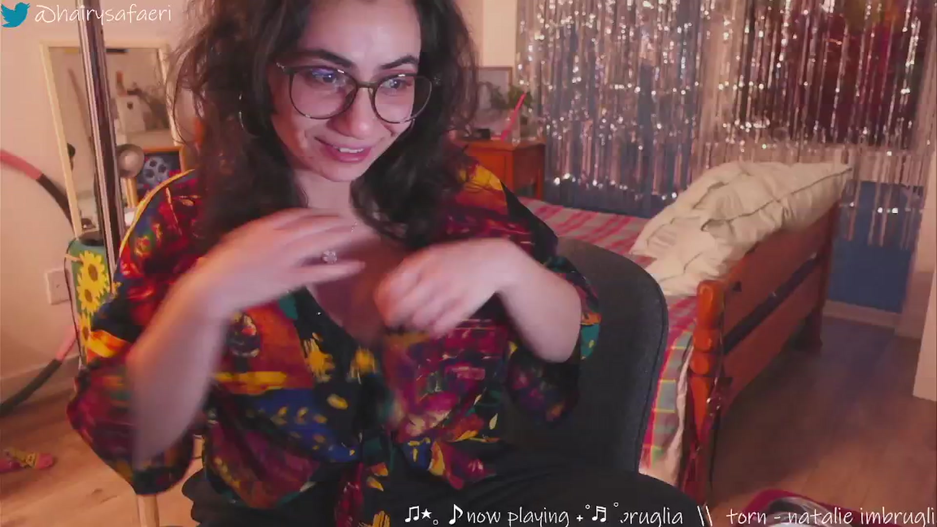 Gallery image thumbnail from HairySafaeri's myfreecams stream on, 12/18/2024, 02:39 image 2 of 20