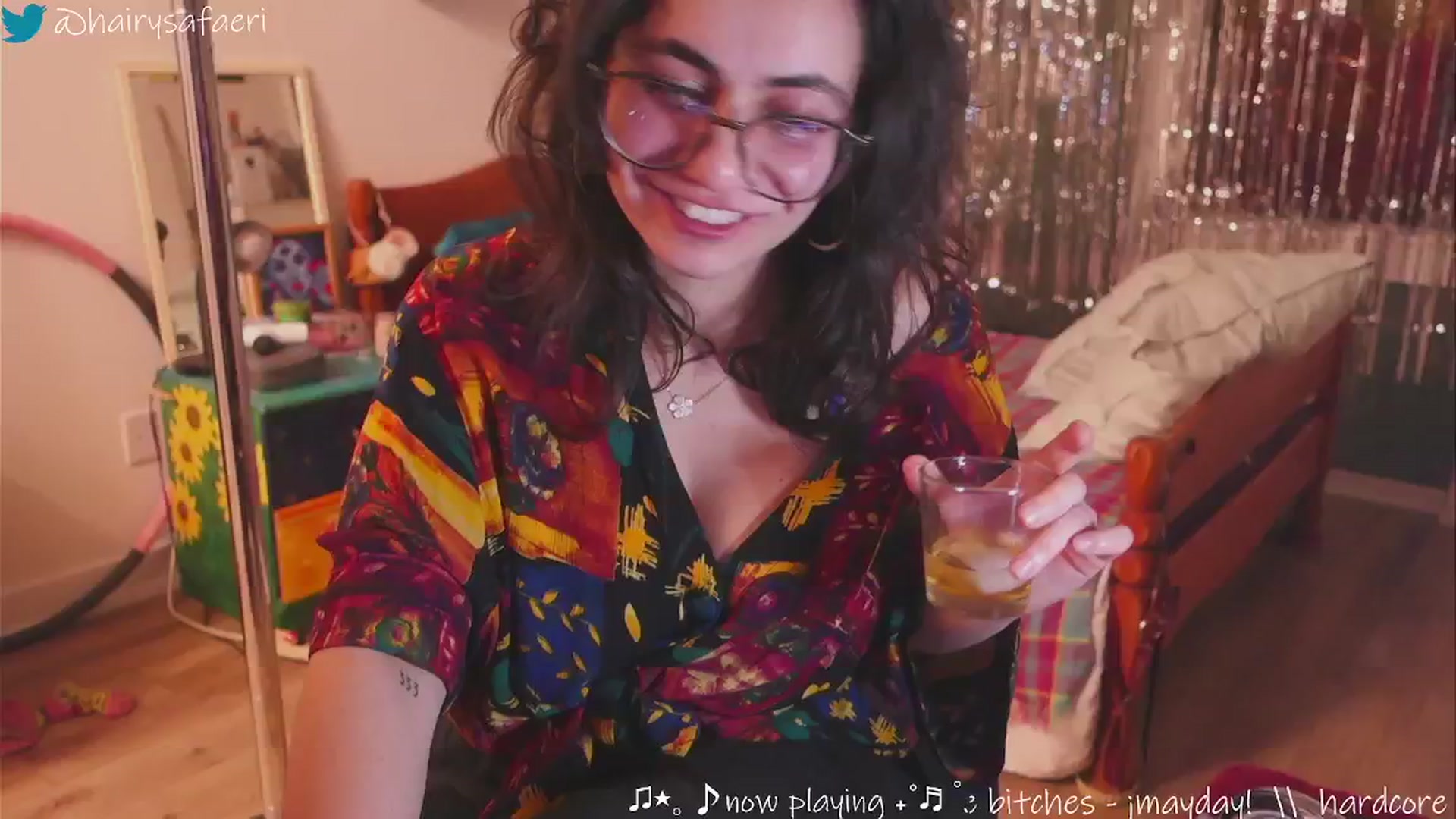 Gallery image thumbnail from HairySafaeri's myfreecams stream on, 12/18/2024, 02:39 image 4 of 20
