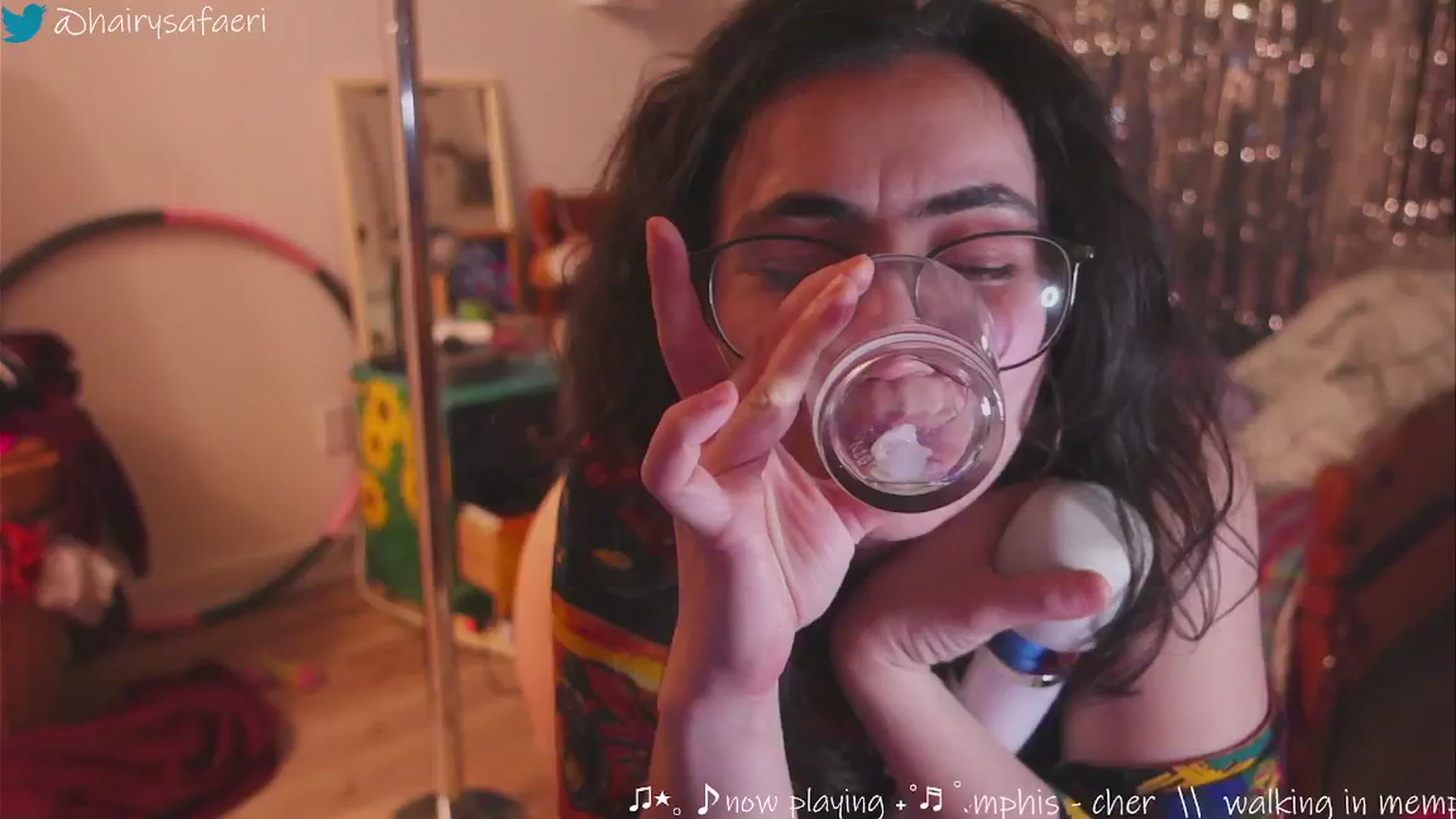 Gallery image thumbnail from HairySafaeri's myfreecams stream on, 12/18/2024, 02:39 image 20 of 20