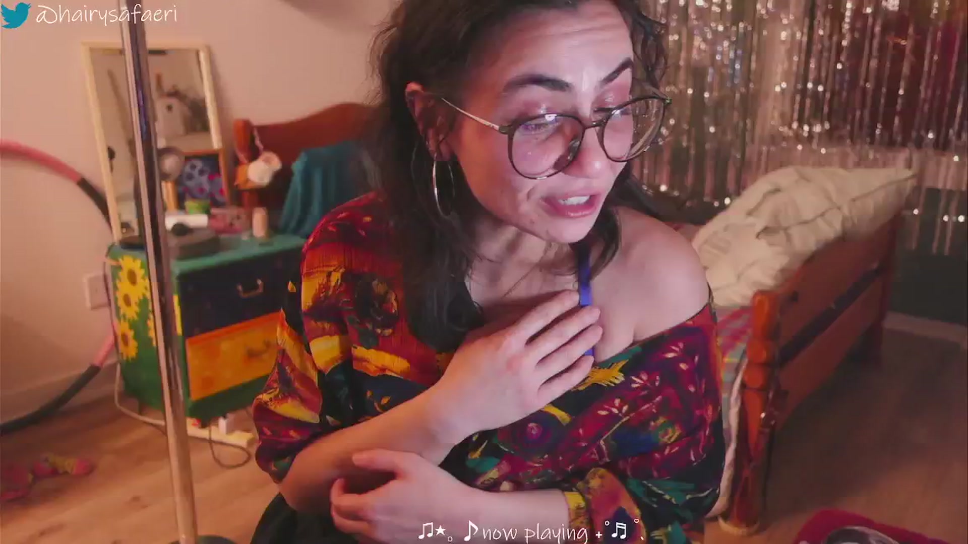 Gallery image thumbnail from HairySafaeri's myfreecams stream on, 12/18/2024, 02:39 image 5 of 20