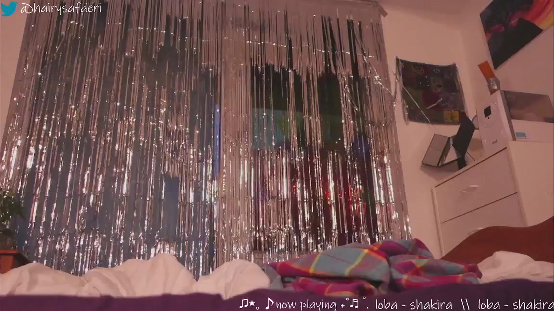 Gallery image thumbnail from HairySafaeri's myfreecams stream on, 12/19/2024, 22:05 image 15 of 20