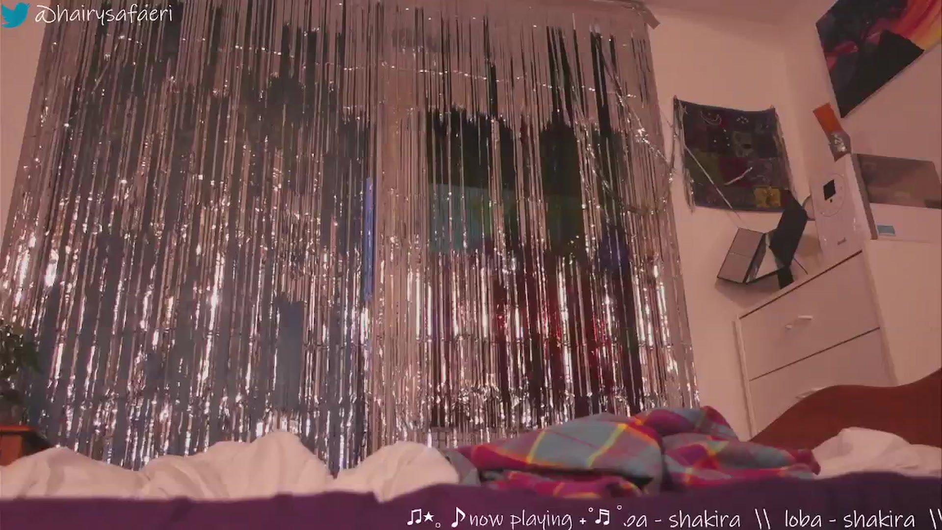 Gallery image thumbnail from HairySafaeri's myfreecams stream on, 12/19/2024, 22:05 image 16 of 20