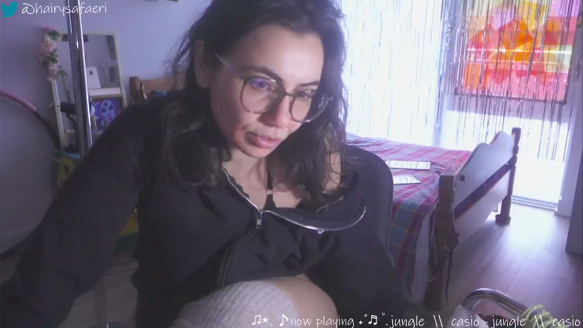 Gallery image thumbnail from HairySafaeri's myfreecams stream on, 12/20/2024, 19:43 image 16 of 20