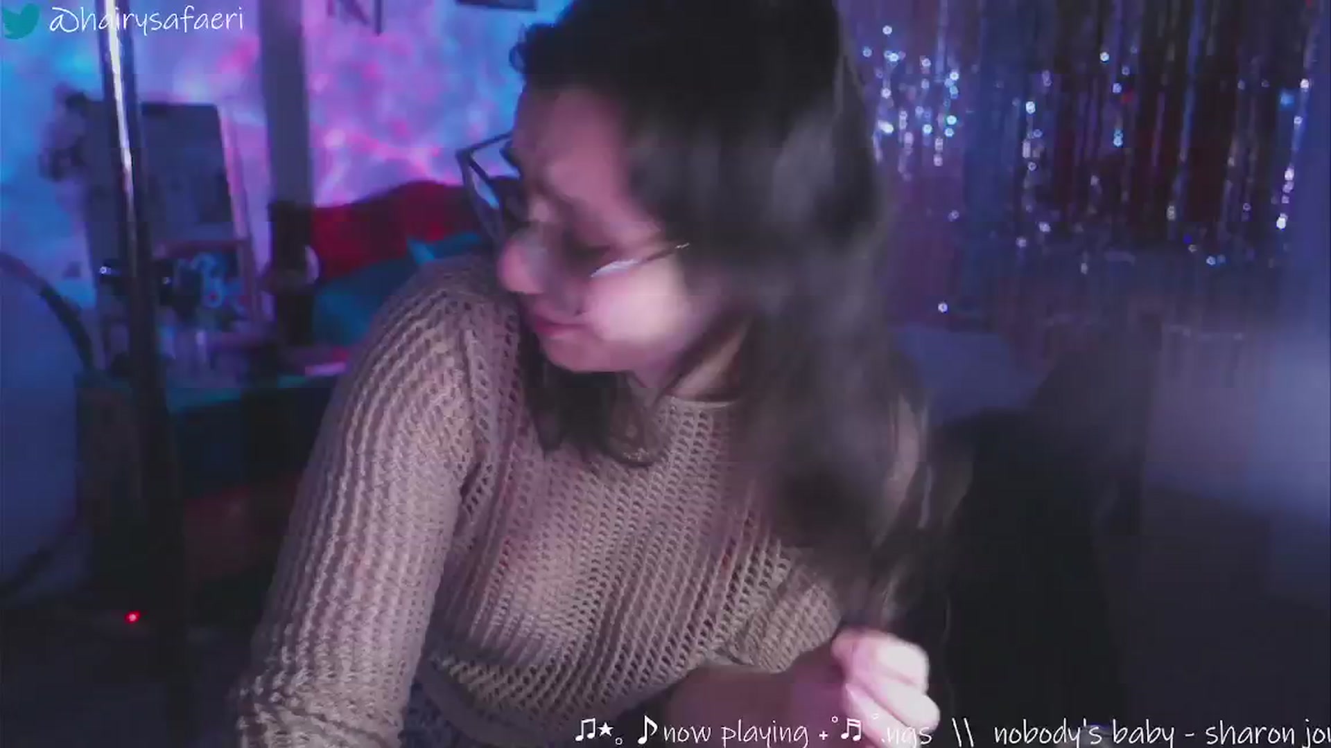 Gallery image thumbnail from HairySafaeri's myfreecams stream on, 12/23/2024, 23:54 image 11 of 20