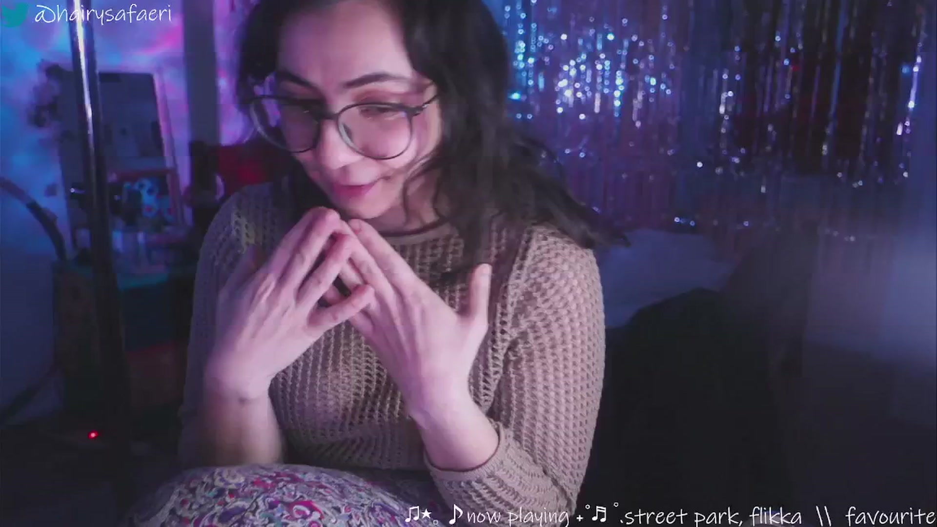 Gallery image thumbnail from HairySafaeri's myfreecams stream on, 12/23/2024, 23:54 image 14 of 20