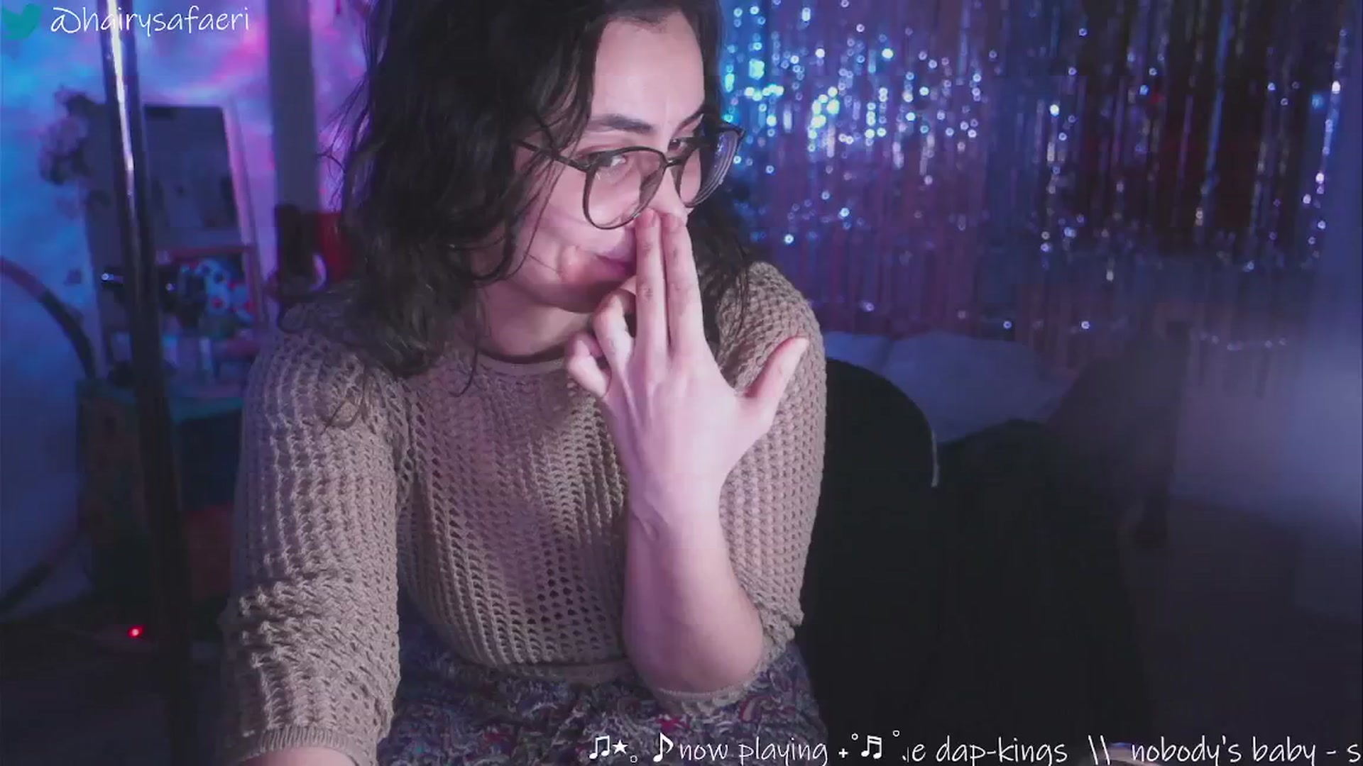 Gallery image thumbnail from HairySafaeri's myfreecams stream on, 12/23/2024, 23:54 image 10 of 20