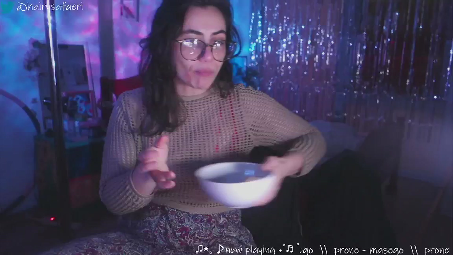Gallery image thumbnail from HairySafaeri's myfreecams stream on, 12/24/2024, 03:03 image 5 of 20