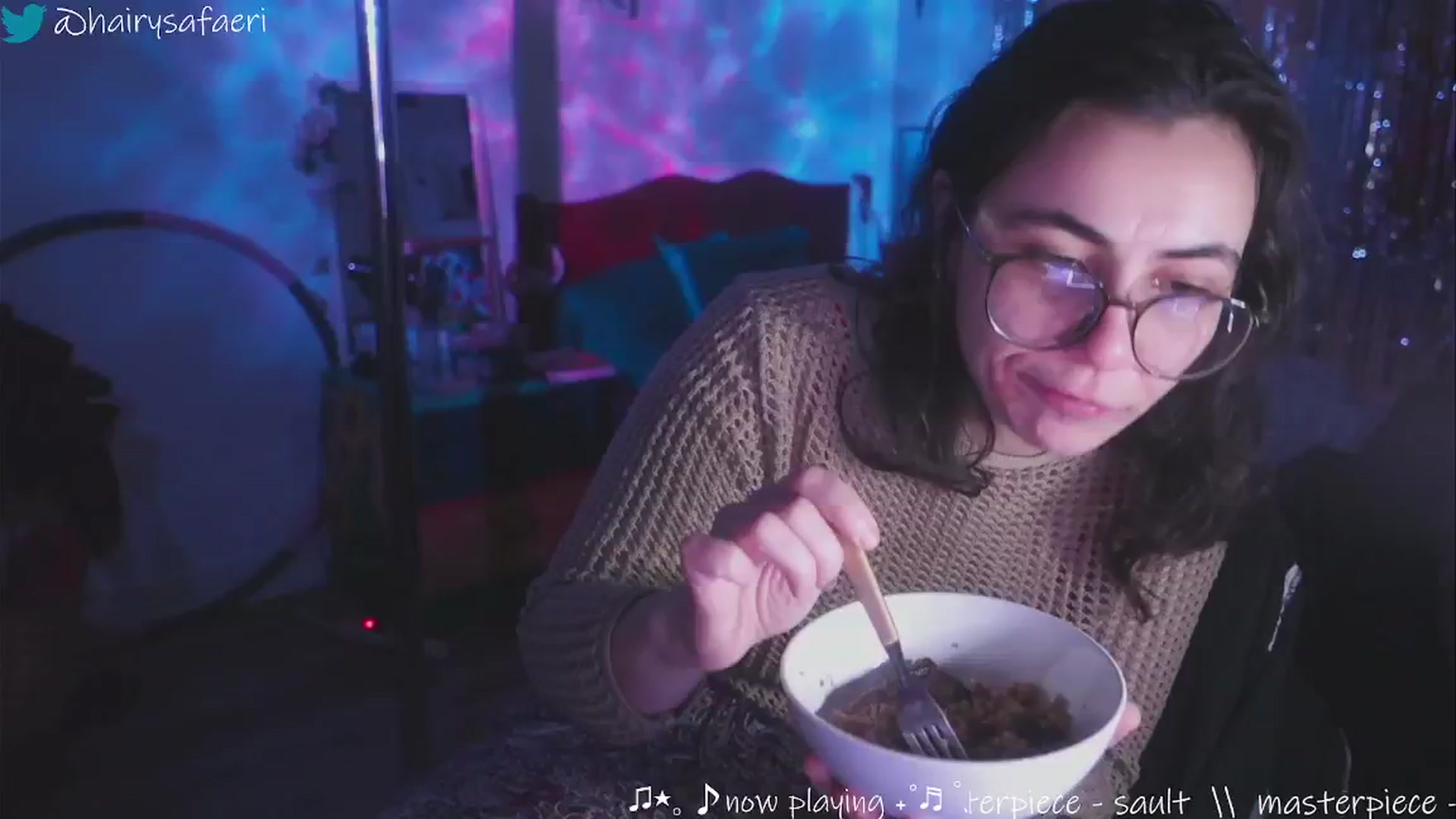 Gallery image thumbnail from HairySafaeri's myfreecams stream on, 12/24/2024, 03:03 image 3 of 20