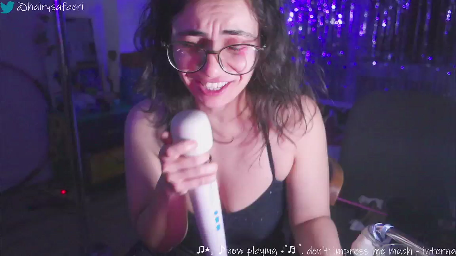 Gallery image thumbnail from HairySafaeri's myfreecams stream on, 12/25/2024, 05:28 image 19 of 20