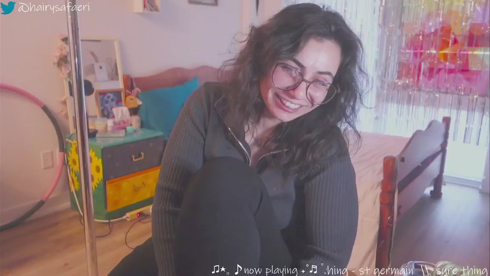 Gallery image thumbnail from HairySafaeri's myfreecams stream on, 01/08/2025, 24:07 image 6 of 20
