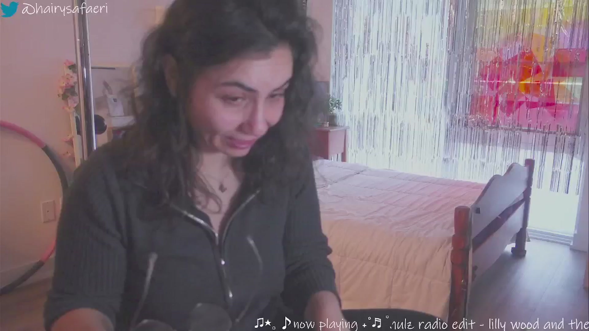 Gallery image thumbnail from HairySafaeri's myfreecams stream on, 01/08/2025, 24:07 image 3 of 20