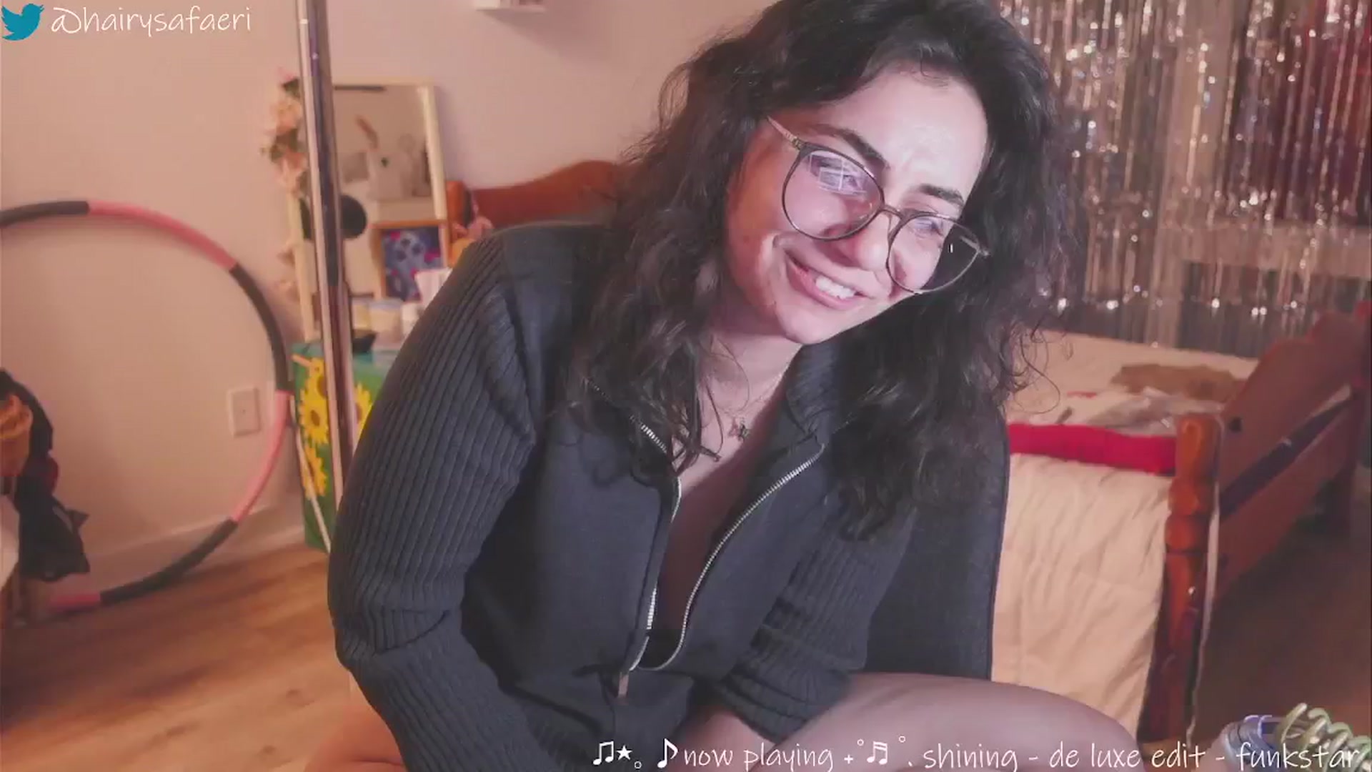 Gallery image thumbnail from HairySafaeri's myfreecams stream on, 01/08/2025, 01:24 image 9 of 20
