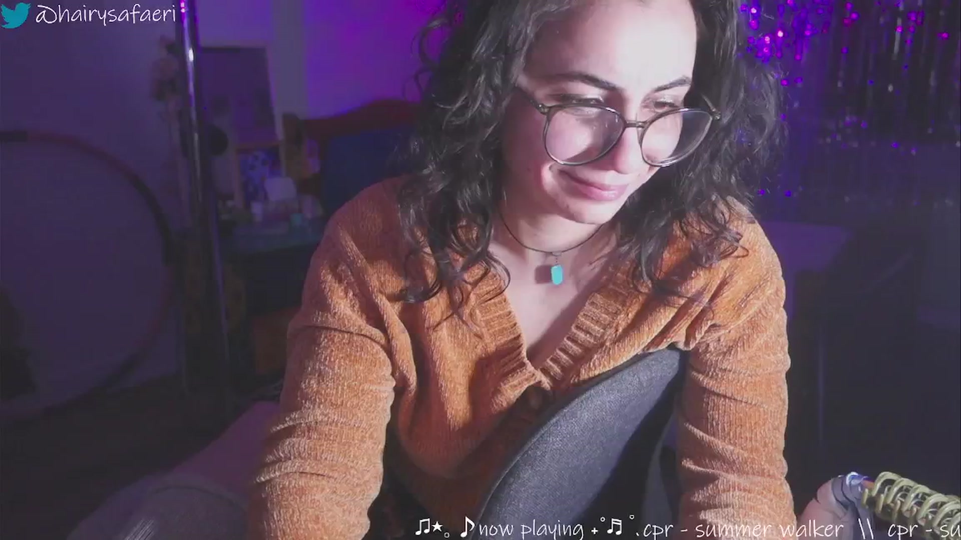 Gallery image thumbnail from HairySafaeri's myfreecams stream on, 01/09/2025, 24:03 image 7 of 20