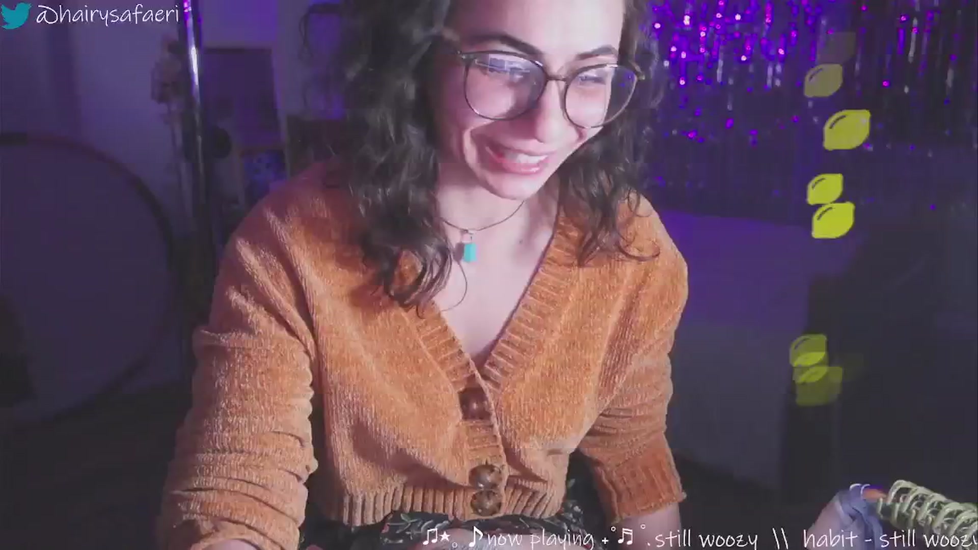 Gallery image thumbnail from HairySafaeri's myfreecams stream on, 01/09/2025, 24:03 image 3 of 20