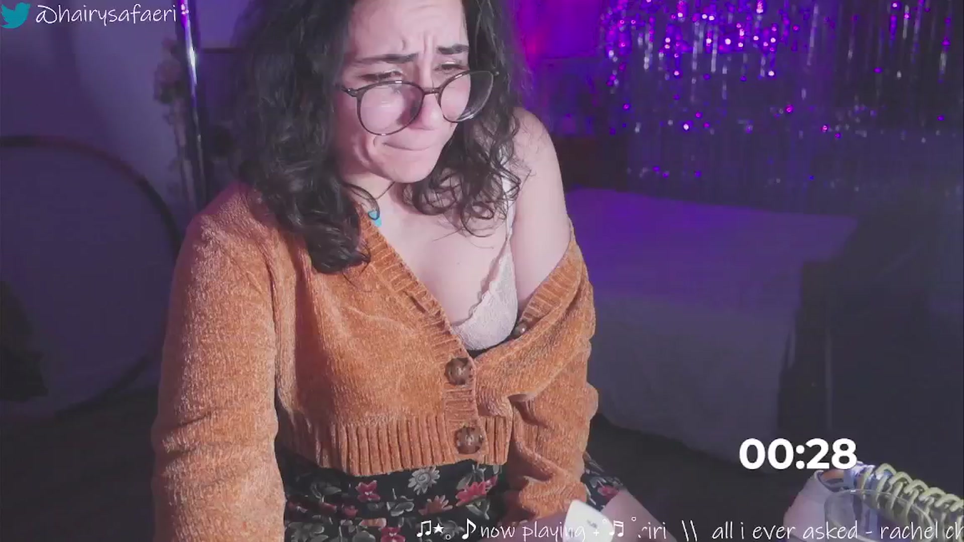 Gallery image thumbnail from HairySafaeri's myfreecams stream on, 01/09/2025, 01:47 image 4 of 20