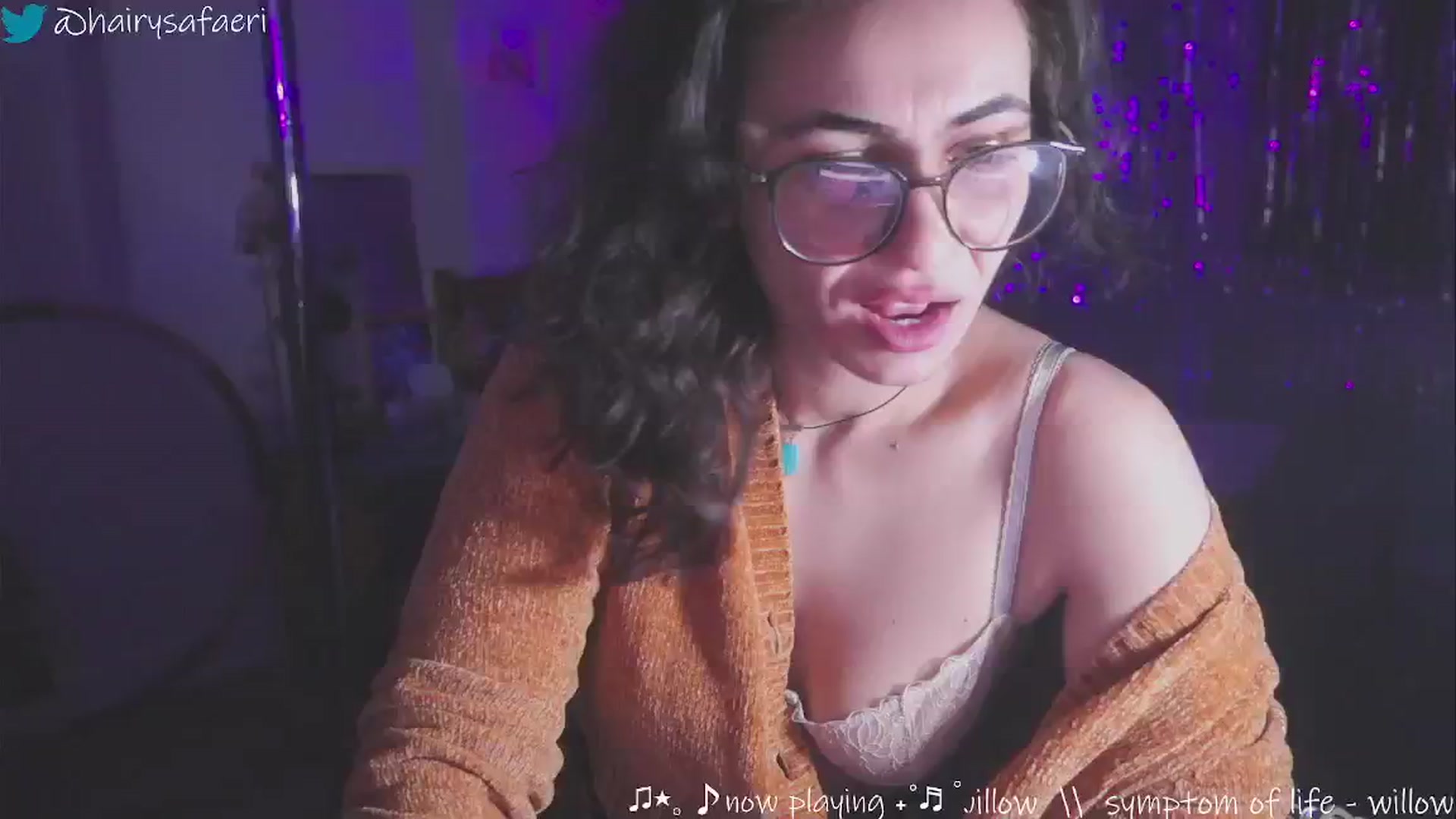 Gallery image thumbnail from HairySafaeri's myfreecams stream on, 01/09/2025, 01:47 image 11 of 20