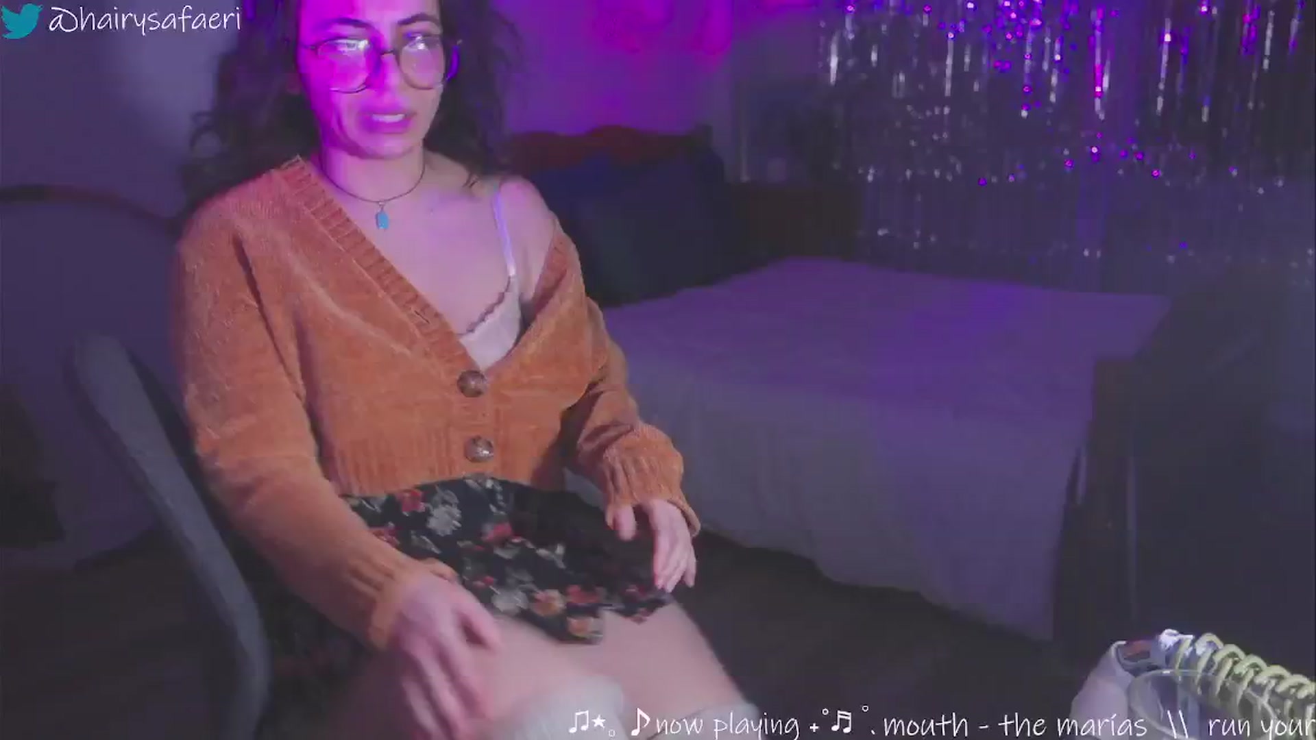 Gallery image thumbnail from HairySafaeri's myfreecams stream on, 01/09/2025, 01:47 image 7 of 20