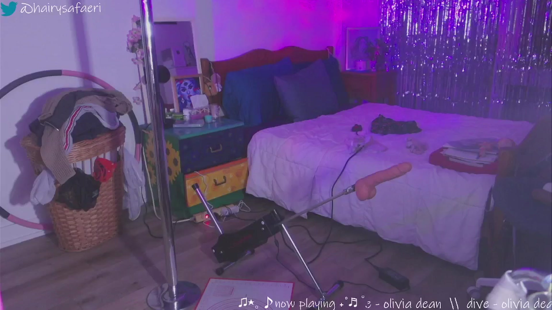 Gallery image thumbnail from HairySafaeri's myfreecams stream on, 01/09/2025, 03:22 image 1 of 20