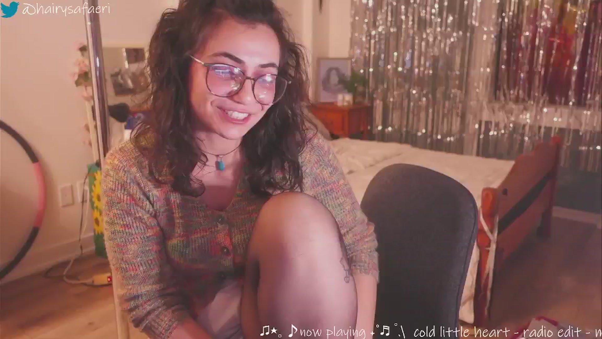 Gallery image thumbnail from HairySafaeri's myfreecams stream on, 01/13/2025, 22:52 image 10 of 20