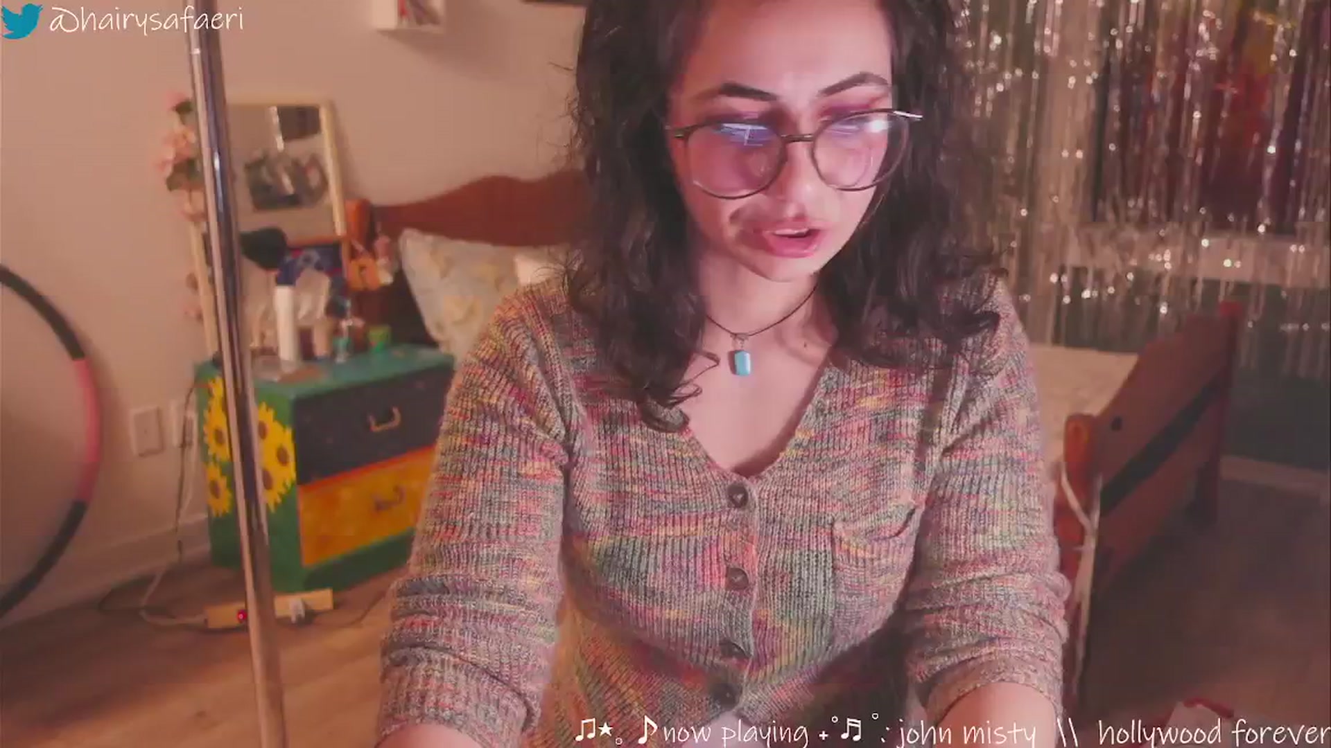 Gallery image thumbnail from HairySafaeri's myfreecams stream on, 01/13/2025, 22:52 image 16 of 20