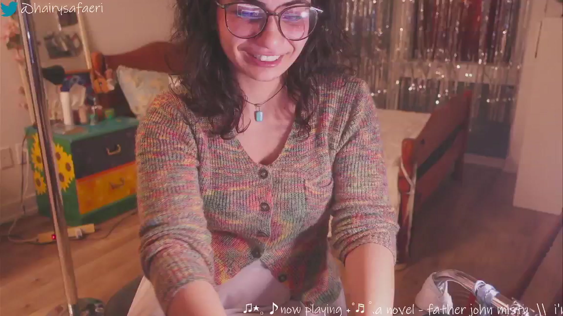 Gallery image thumbnail from HairySafaeri's myfreecams stream on, 01/14/2025, 24:06 image 10 of 20