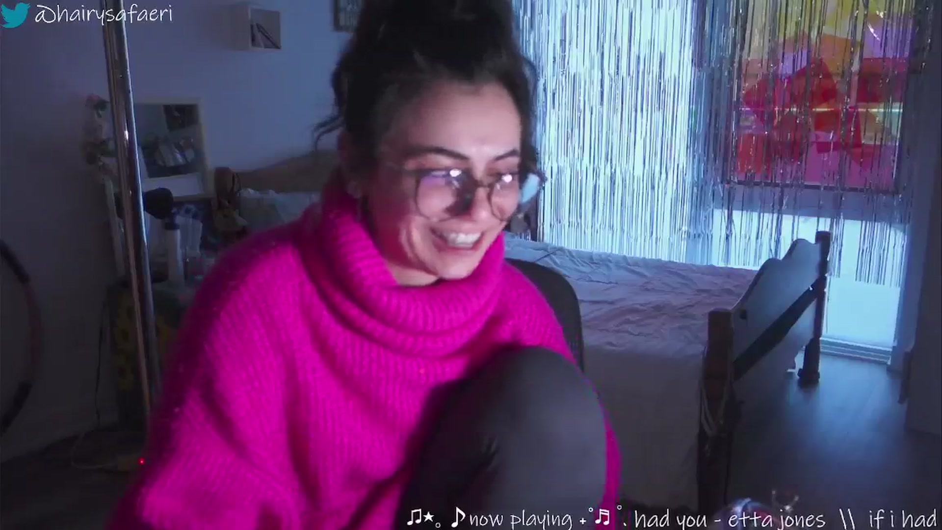 Gallery image thumbnail from HairySafaeri's myfreecams stream on, 01/15/2025, 24:36 image 4 of 20