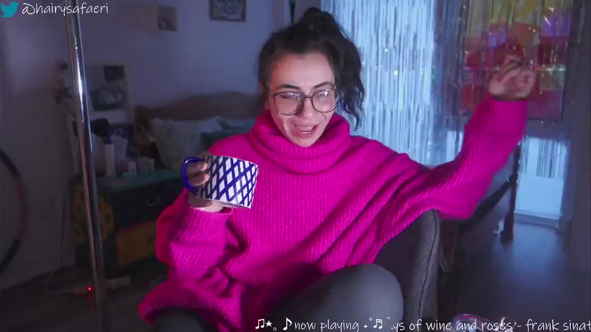 Gallery image thumbnail from HairySafaeri's myfreecams stream on, 01/15/2025, 24:36 image 6 of 20