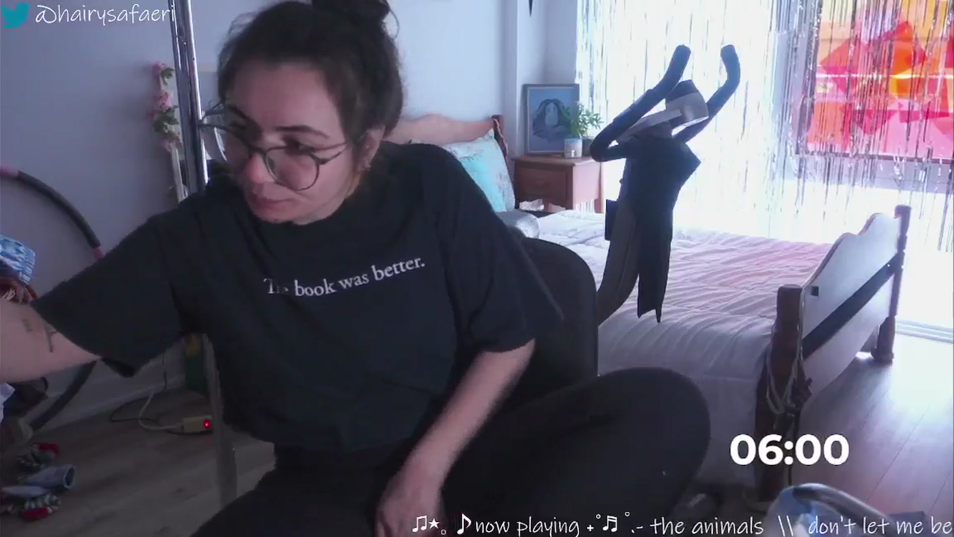 Gallery image thumbnail from HairySafaeri's myfreecams stream on, 01/15/2025, 17:31 image 6 of 20