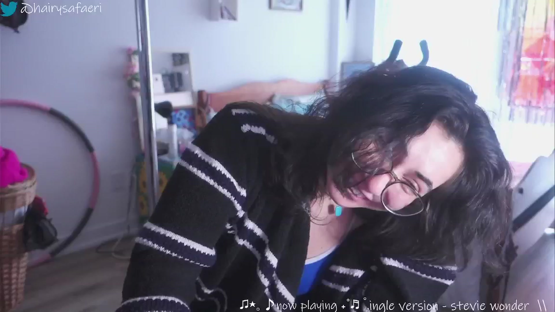 Gallery image thumbnail from HairySafaeri's myfreecams stream on, 01/15/2025, 18:44 image 18 of 20
