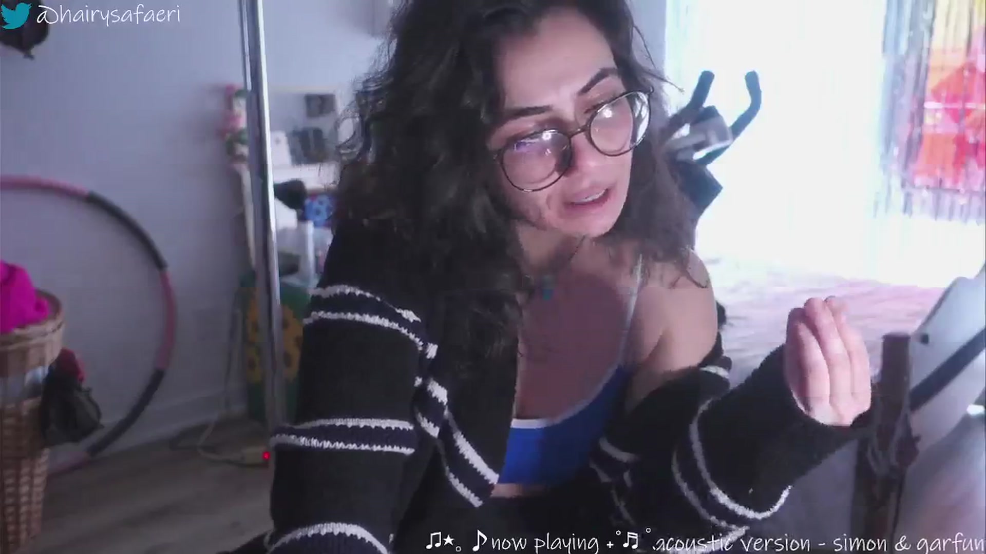 Gallery image thumbnail from HairySafaeri's myfreecams stream on, 01/15/2025, 18:44 image 16 of 20