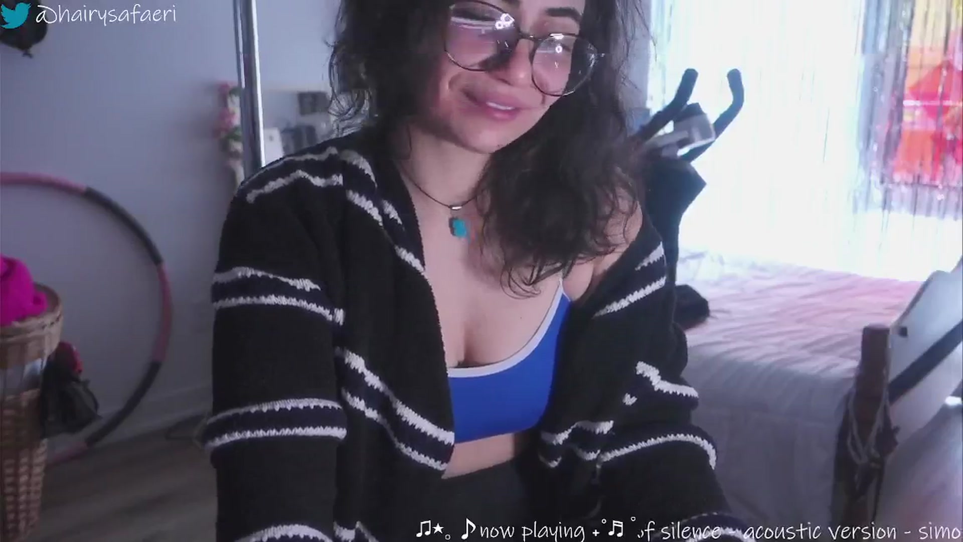 Gallery image thumbnail from HairySafaeri's myfreecams stream on, 01/15/2025, 18:44 image 15 of 20